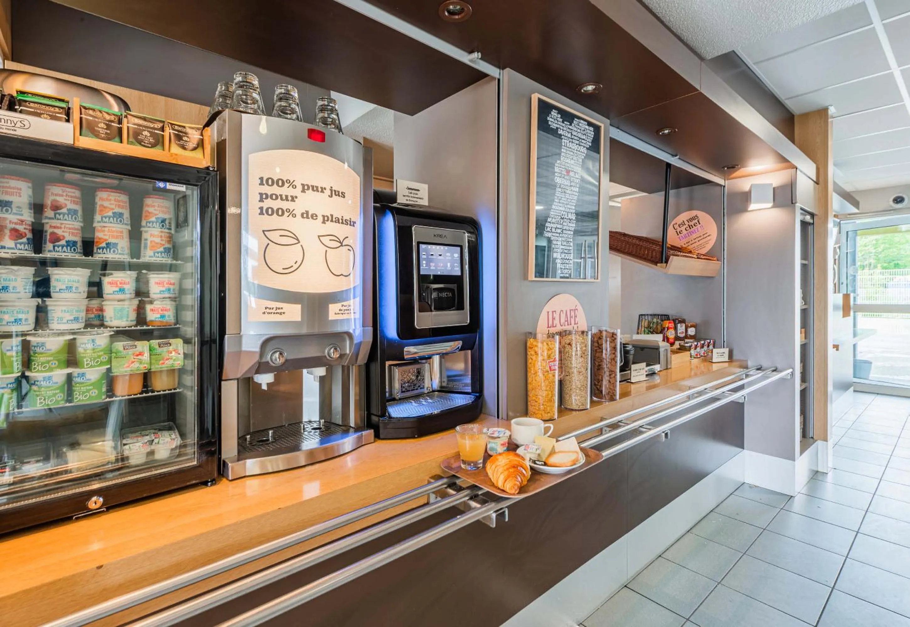 Breakfast in B&B HOTEL STRASBOURG Nord Industrie