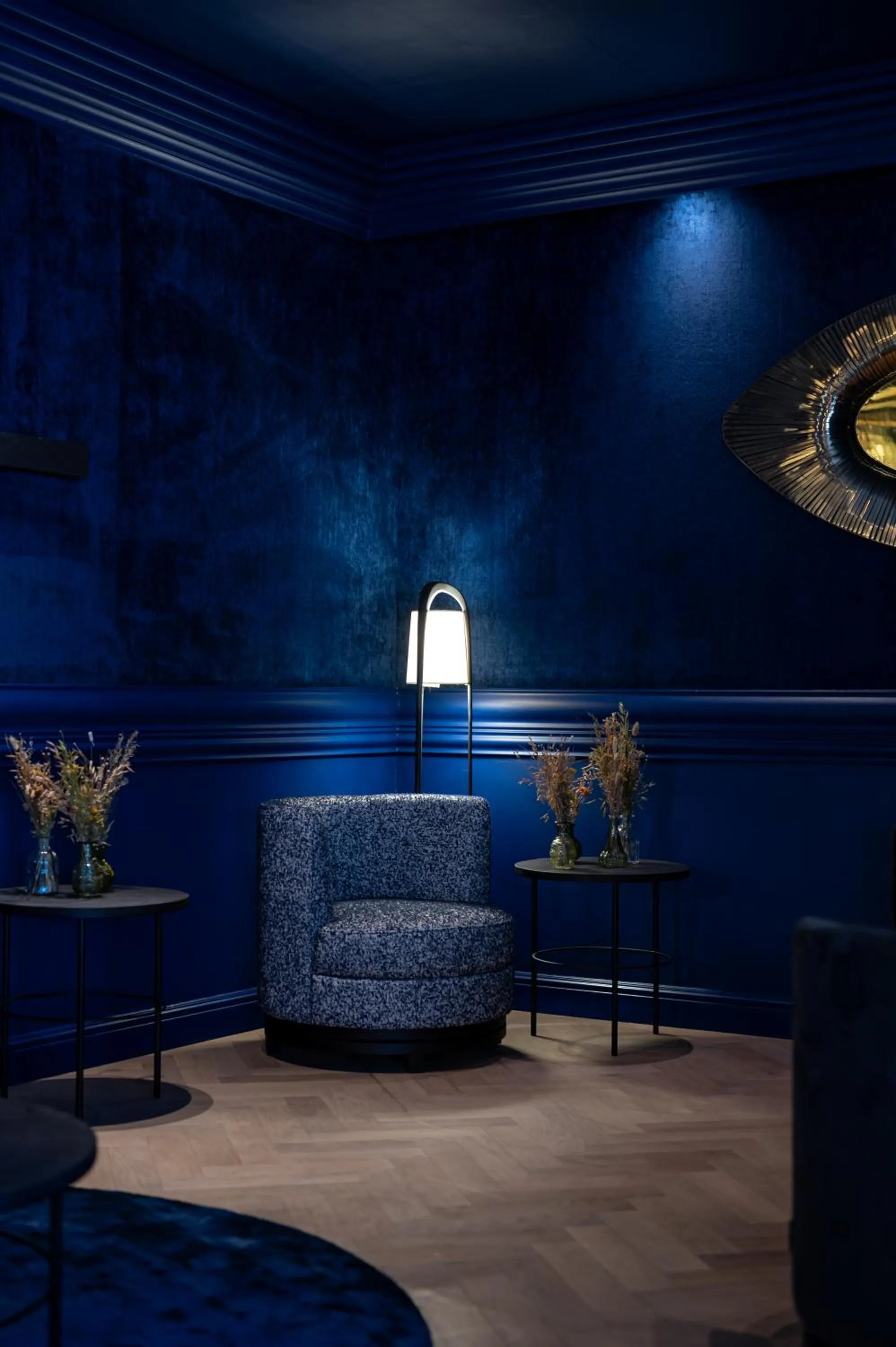 Lounge or bar in La Butte aux Bois a Small Luxury Hotel of the World