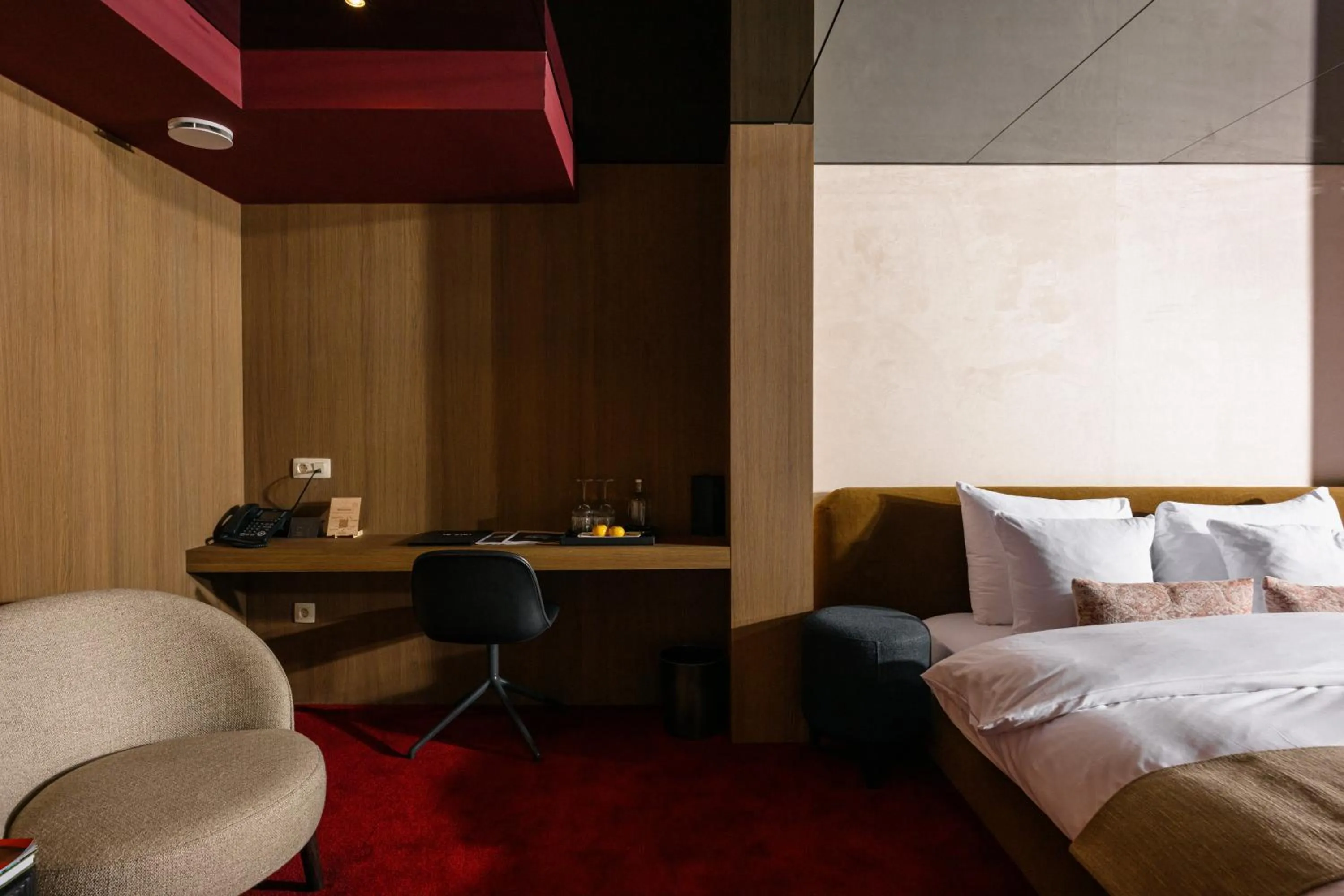 Bed in La Butte aux Bois a Small Luxury Hotel of the World