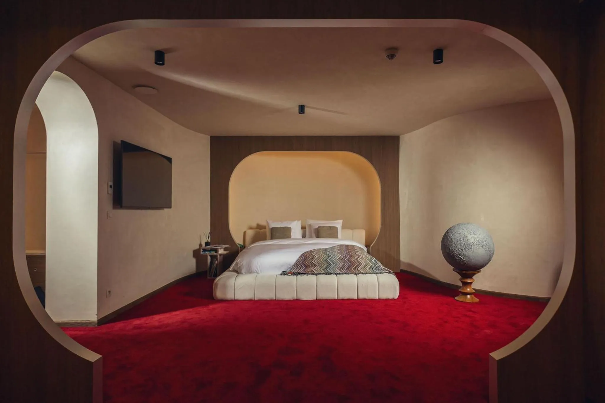 Bedroom, Bed in La Butte aux Bois a Small Luxury Hotel of the World