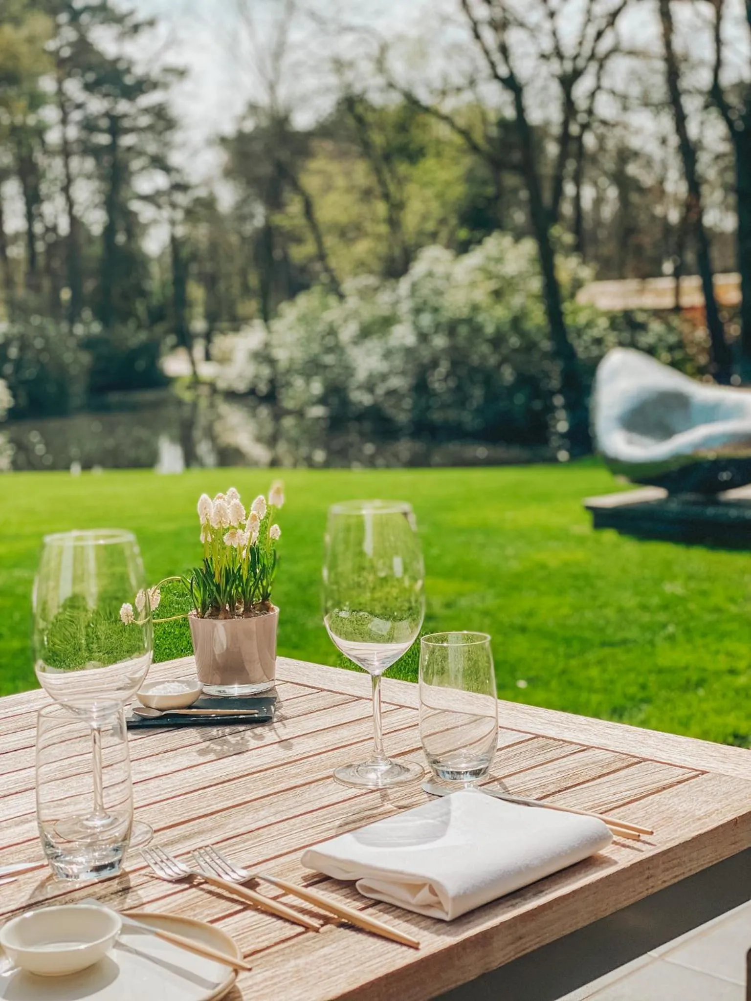 Restaurant/places to eat in La Butte aux Bois a Small Luxury Hotel of the World