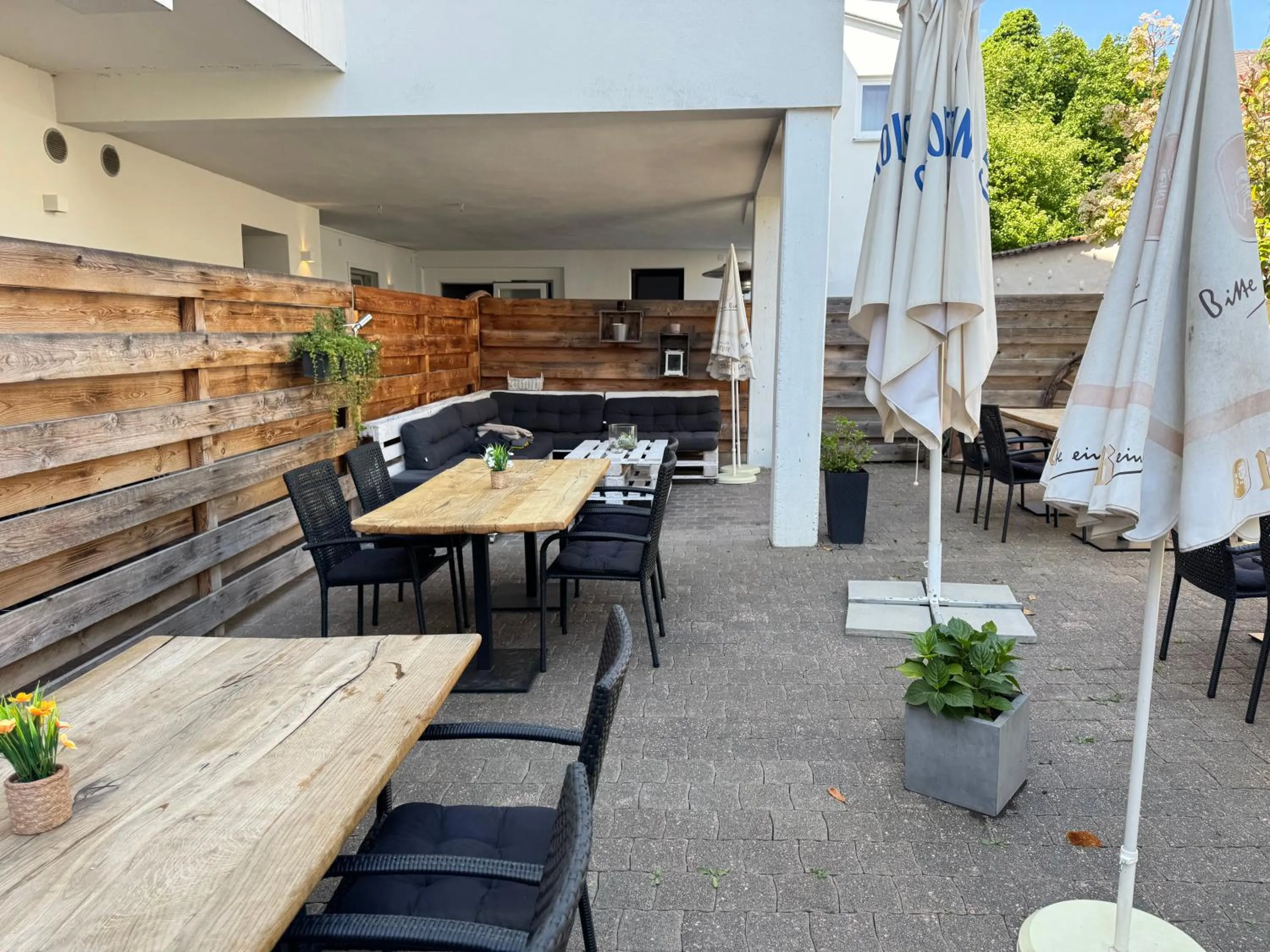 Property building in Hotel Restaurant Goldenes Ross