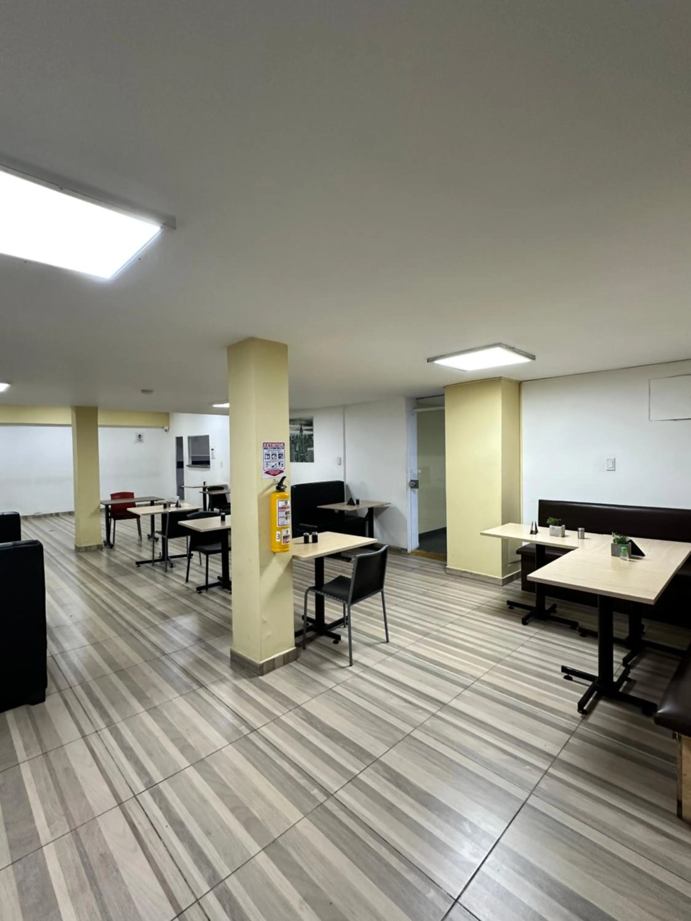 Meeting/conference room in Hotel Bestmark Platino