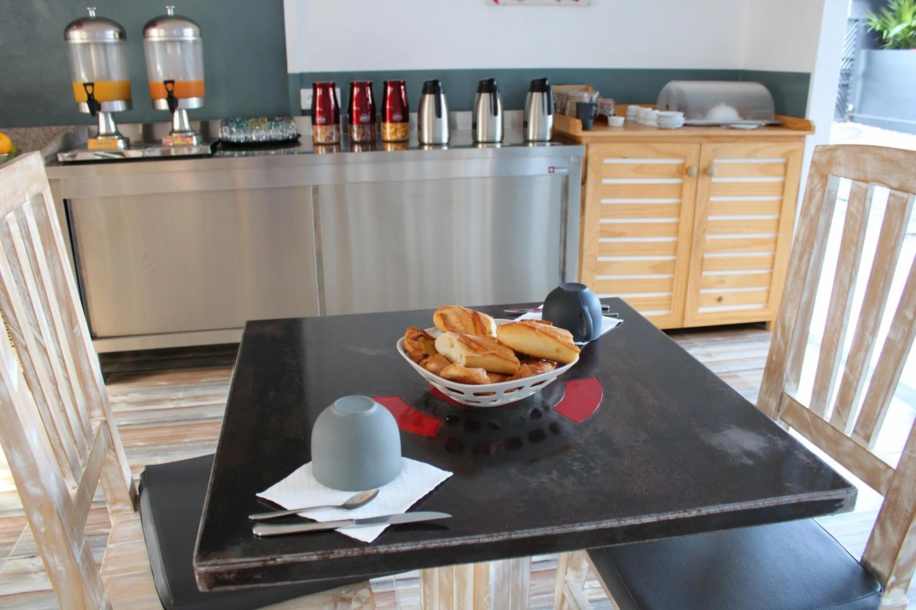 Breakfast in Le Pôle