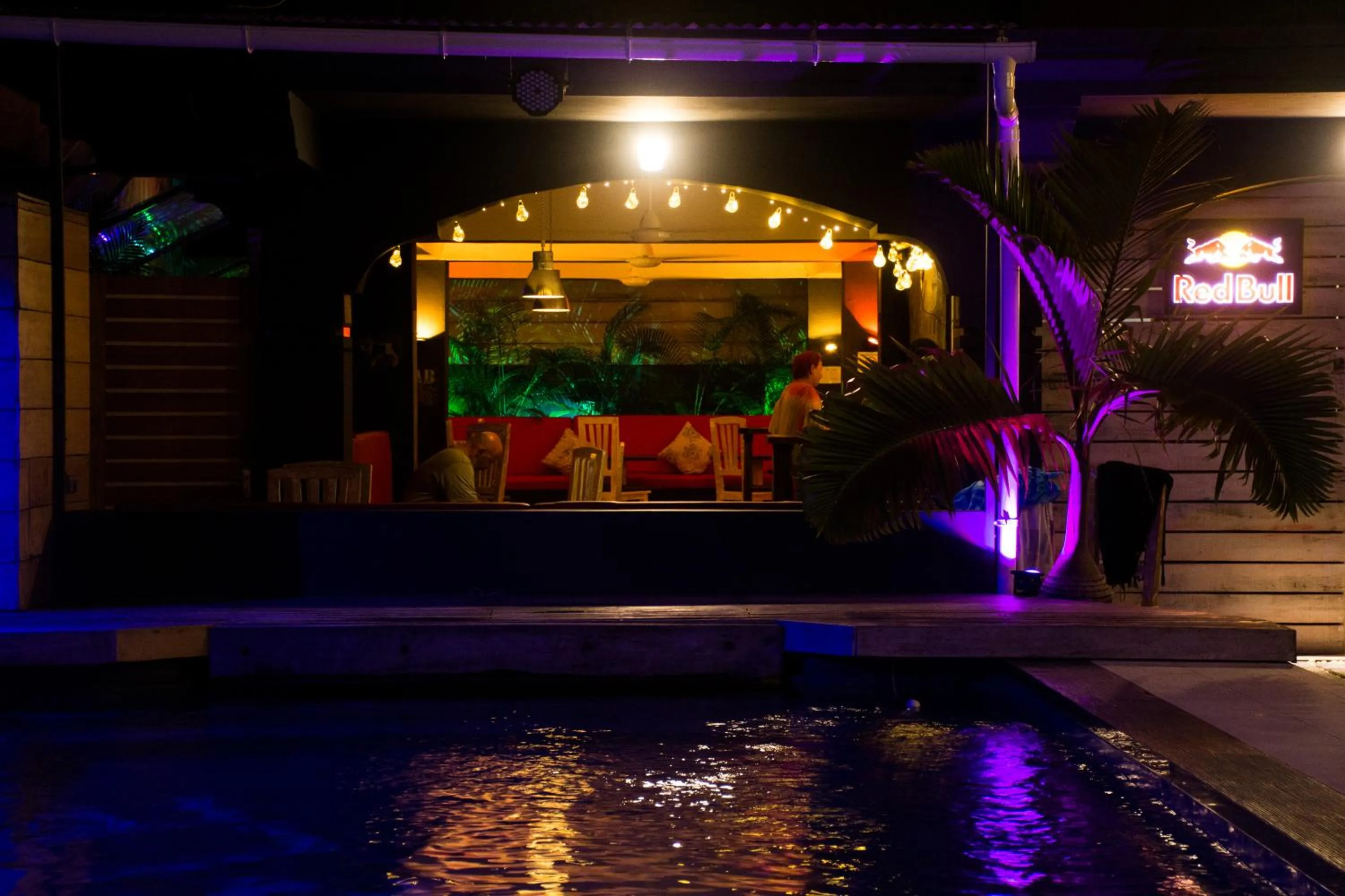 Decorative detail in Le Pôle