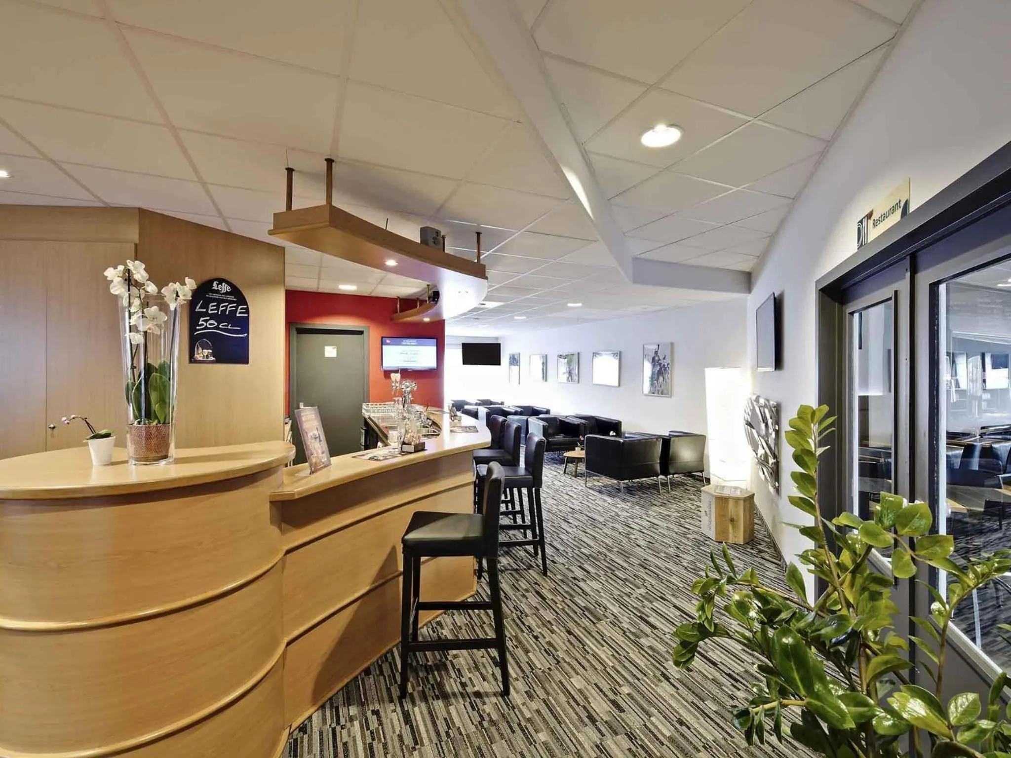 Property building in ibis Brussels Waterloo