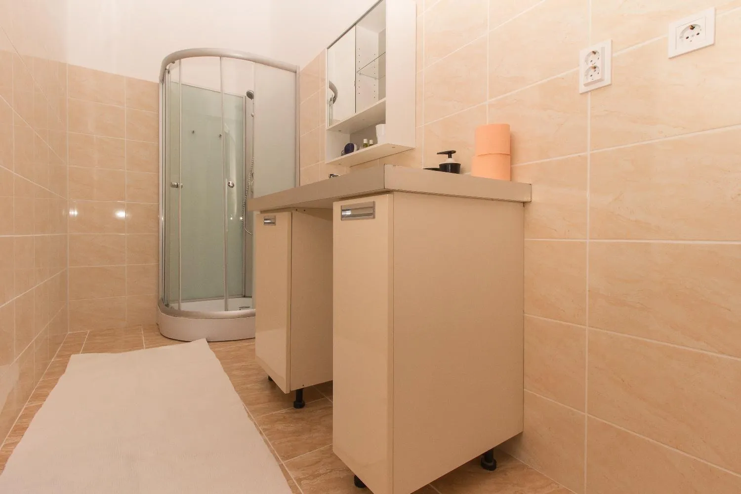 Butterfly Home Danube