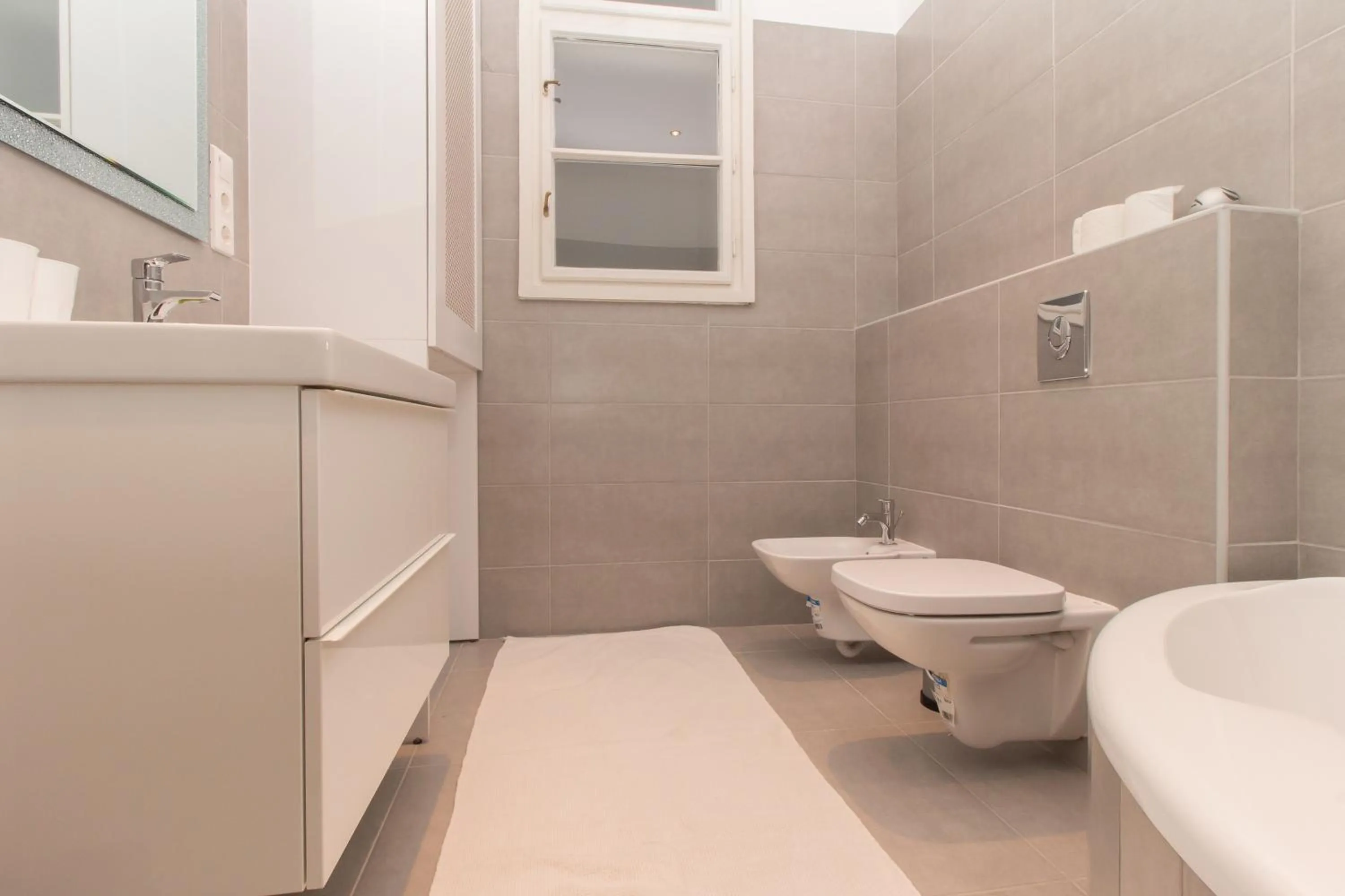 Bathroom in Butterfly Home Danube