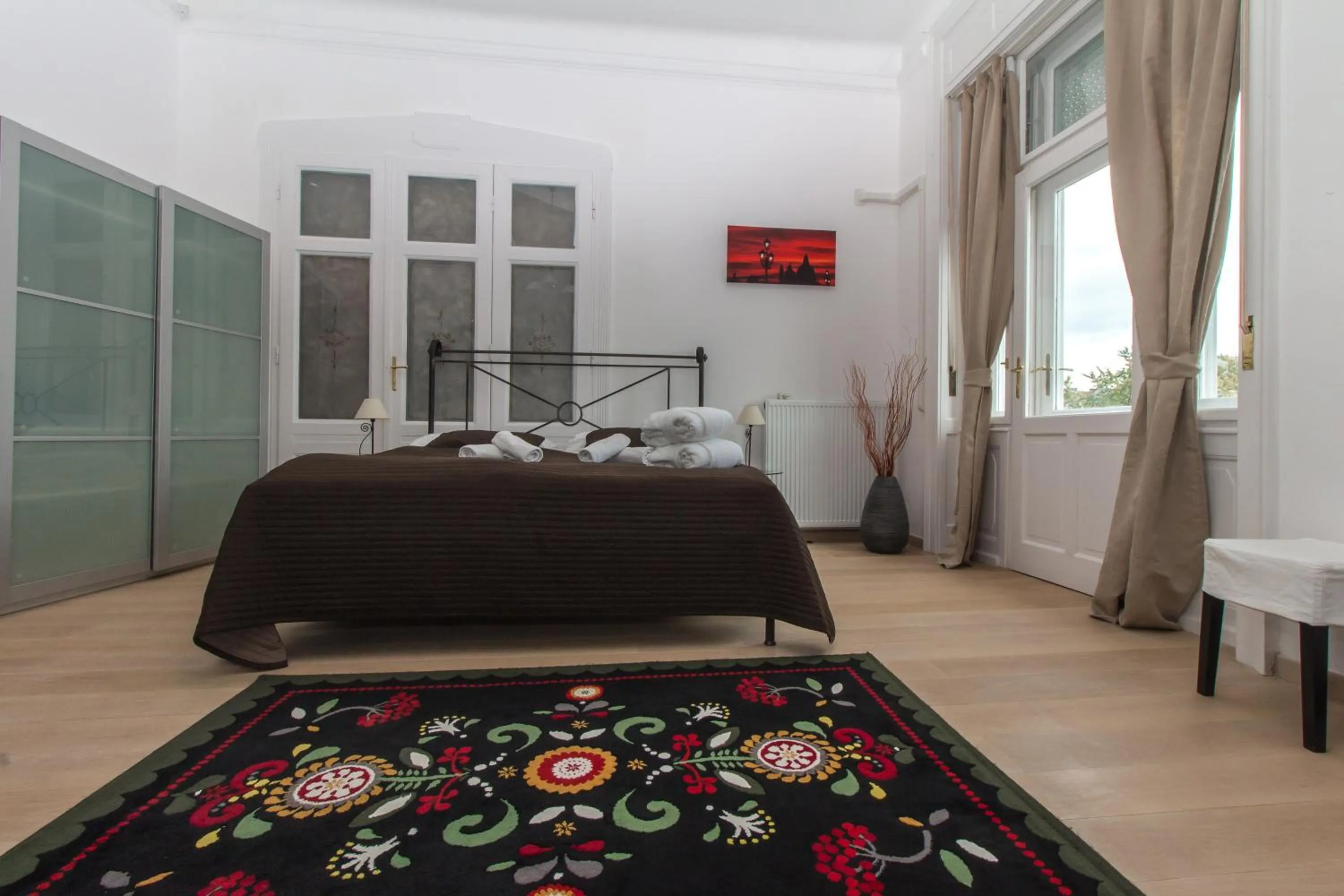 Decorative detail, Bed in Butterfly Home Danube