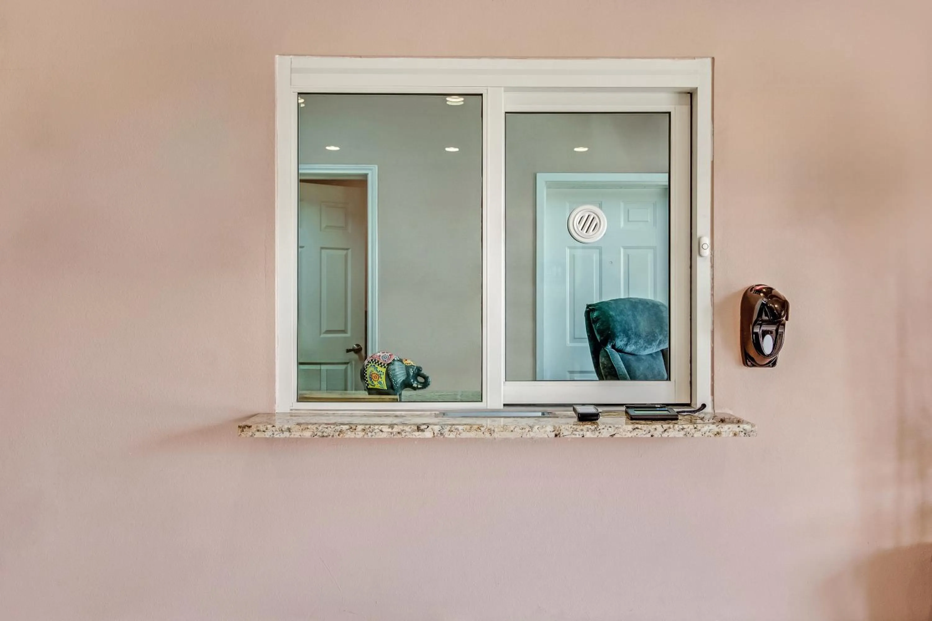 Lobby or reception in Americas Best Value Inn - FM 529