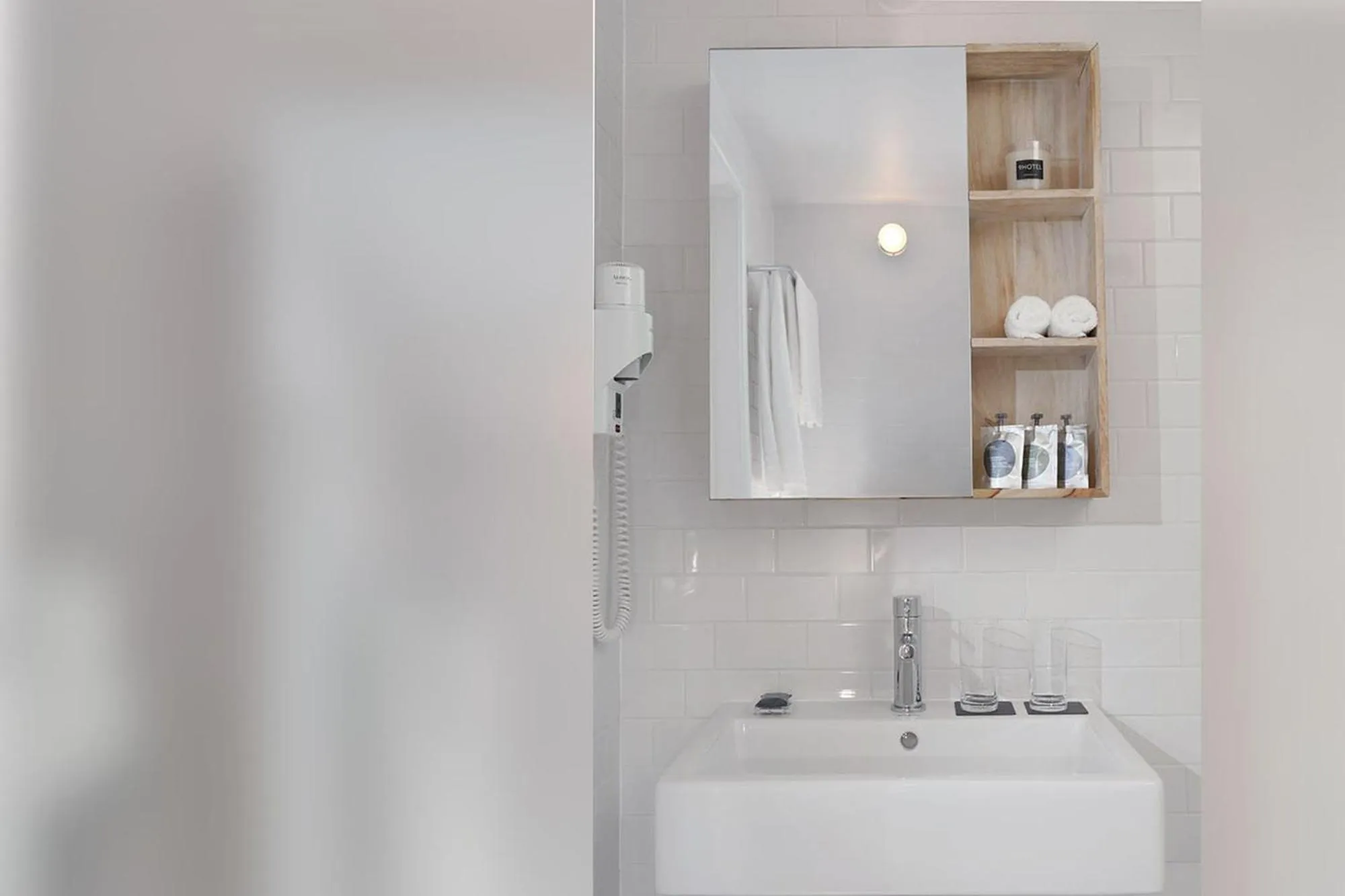 towels in 9Hotel Central