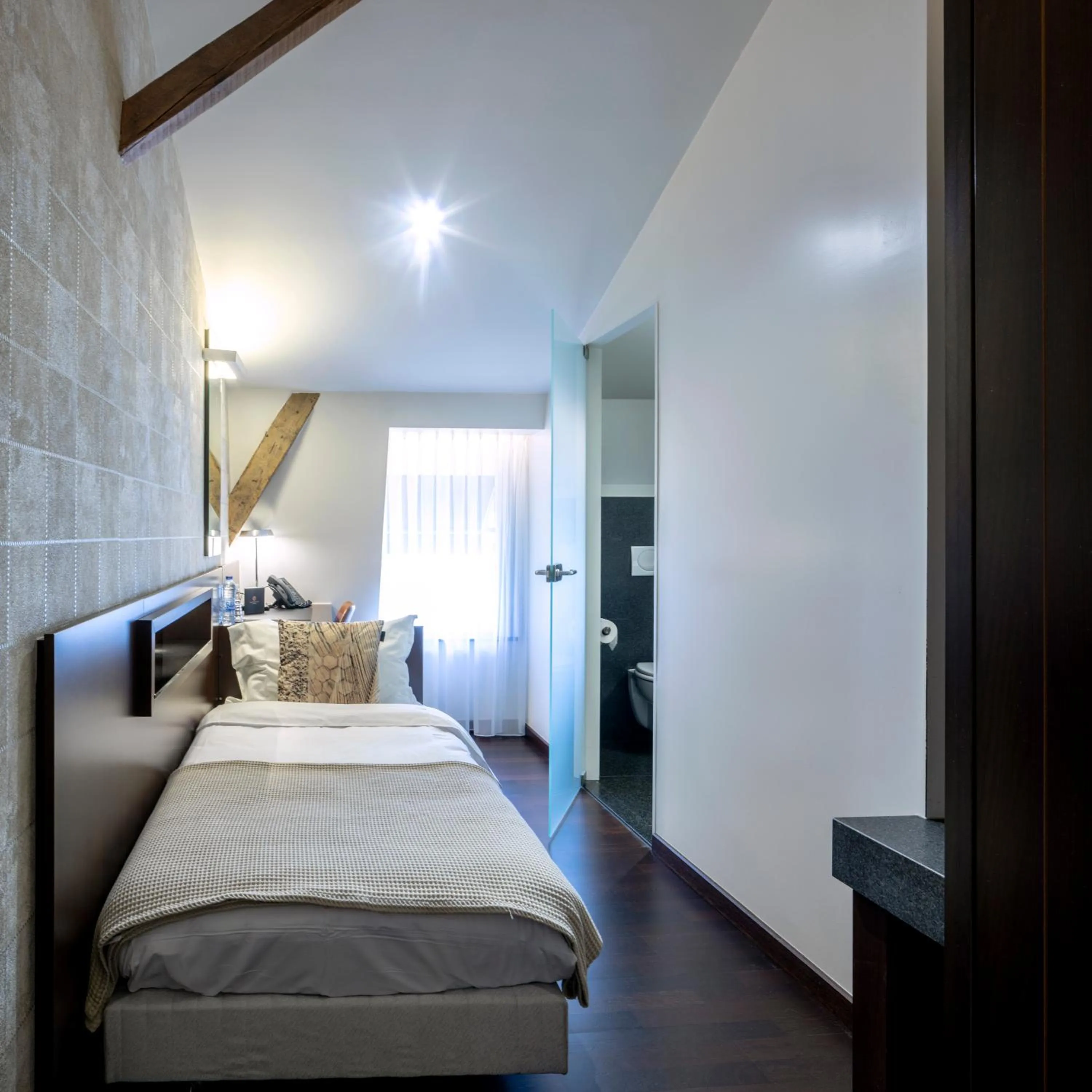 Bedroom, Bed in Hotel The Century