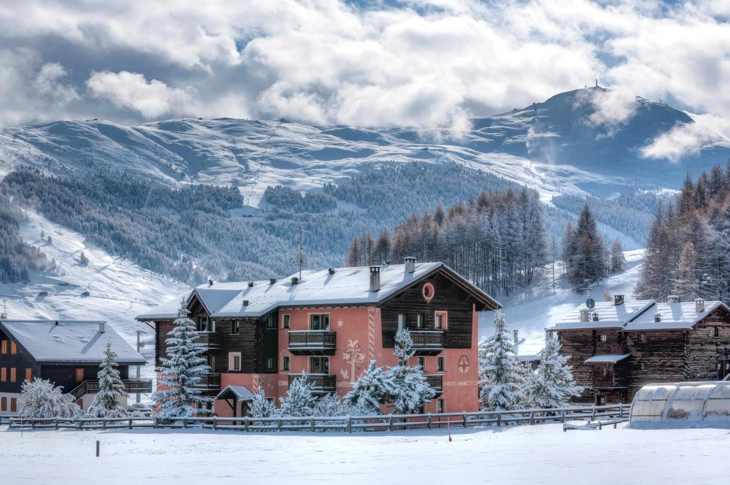 Property building in Residence Bait da Mott