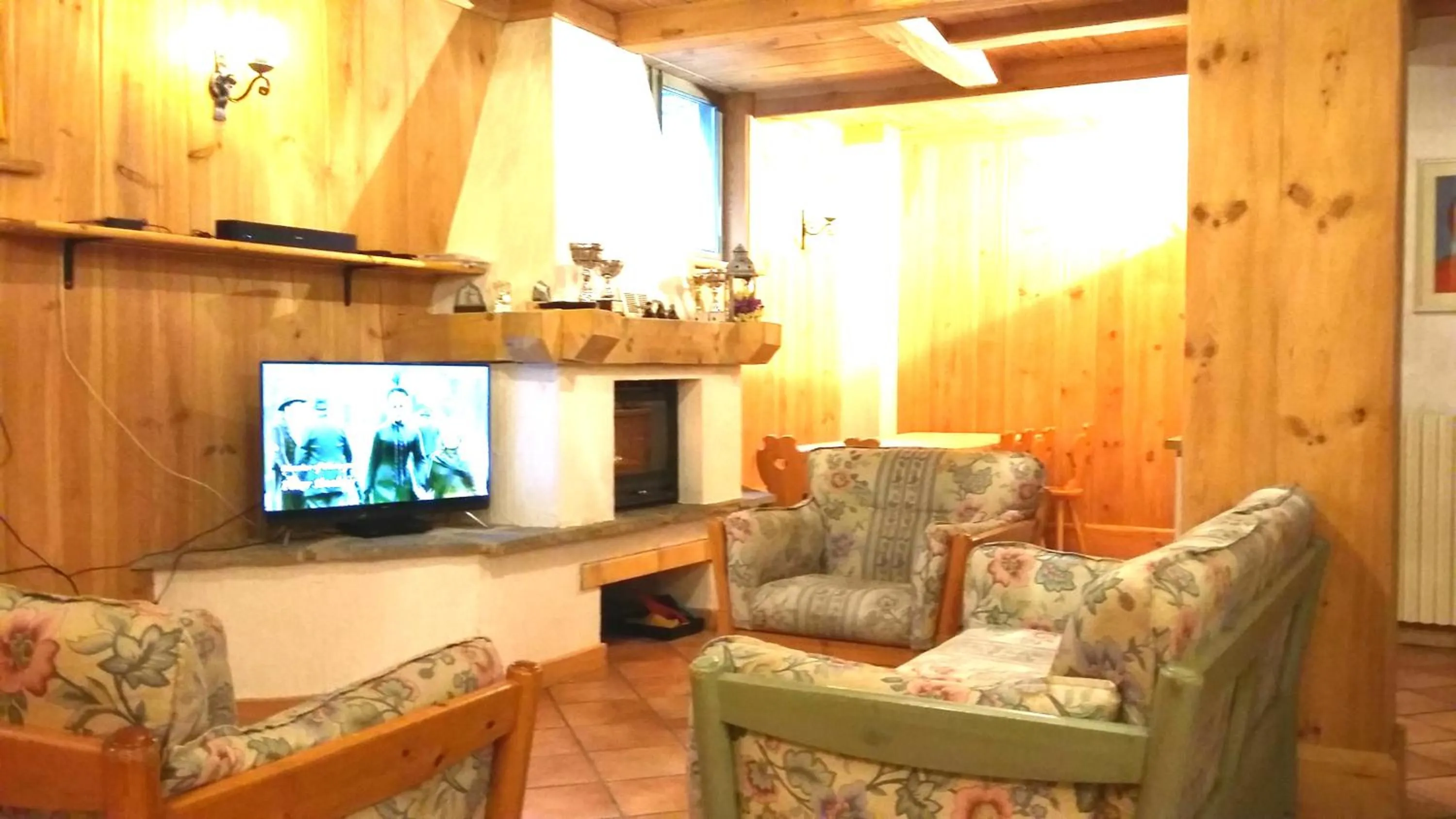 Communal lounge/ TV room in Residence Bait da Mott