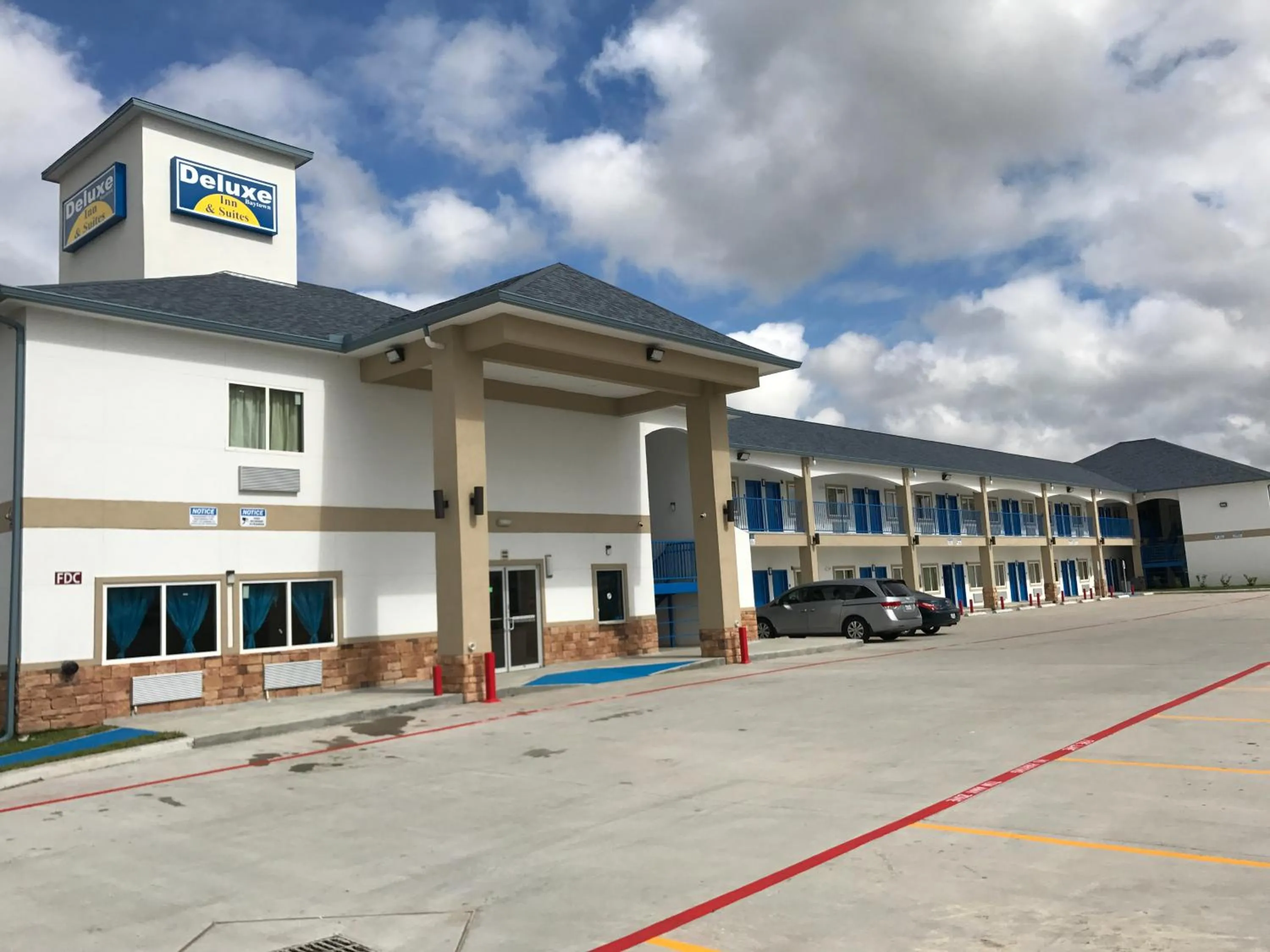 Property building in Deluxe Inn & Suites - Baytown