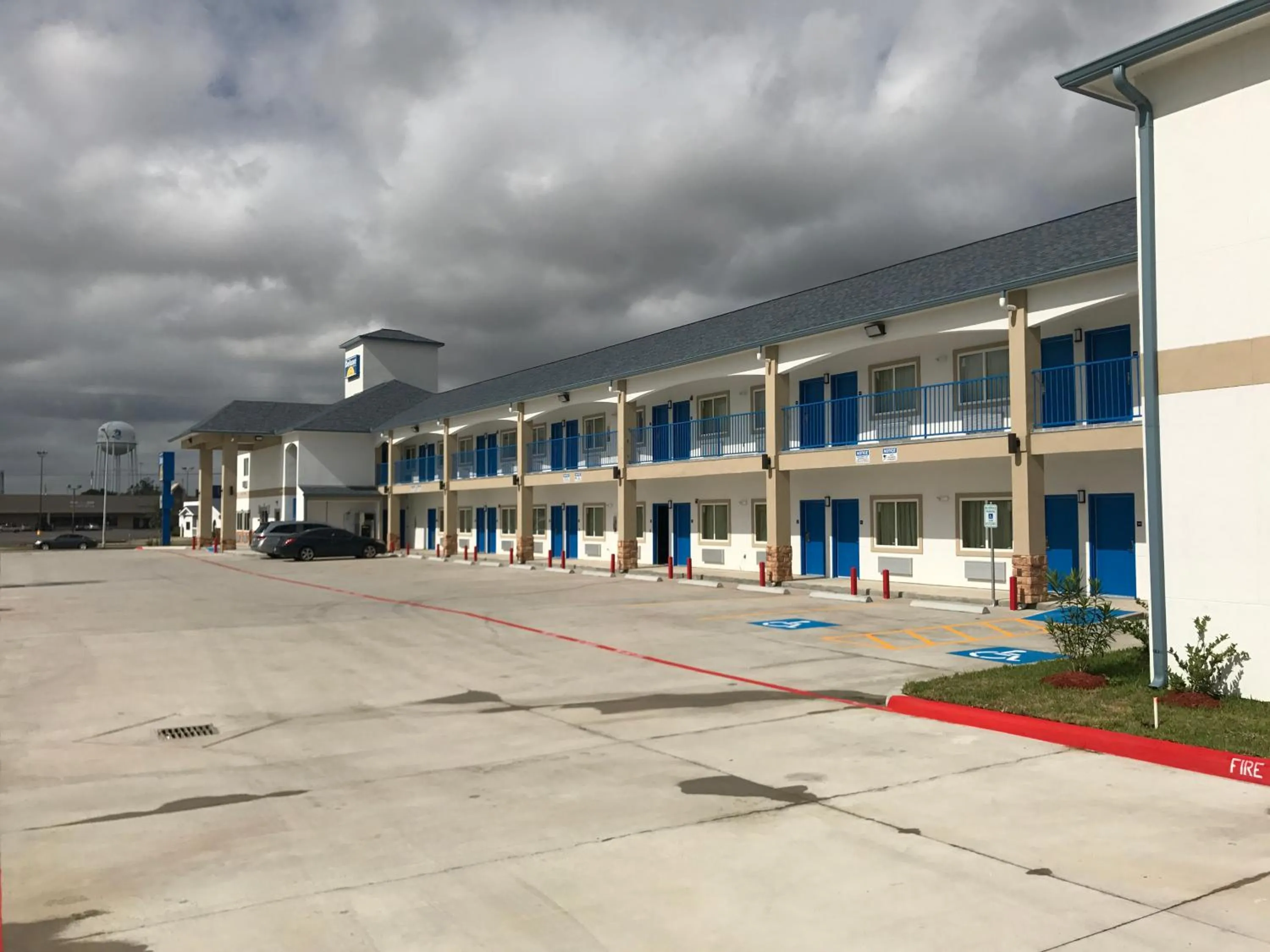 Property building in Deluxe Inn & Suites - Baytown