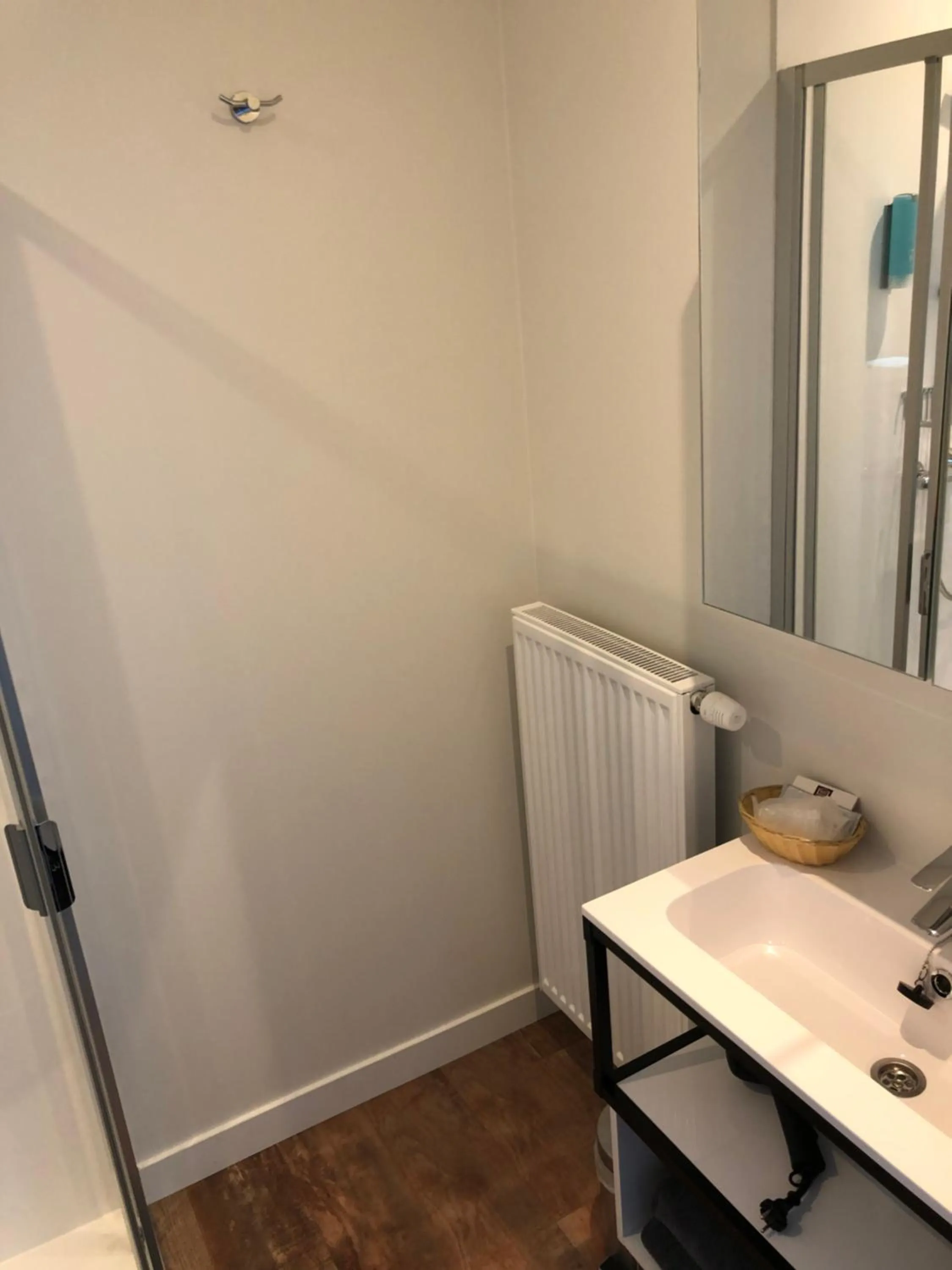 Bathroom in Hotel Asiris