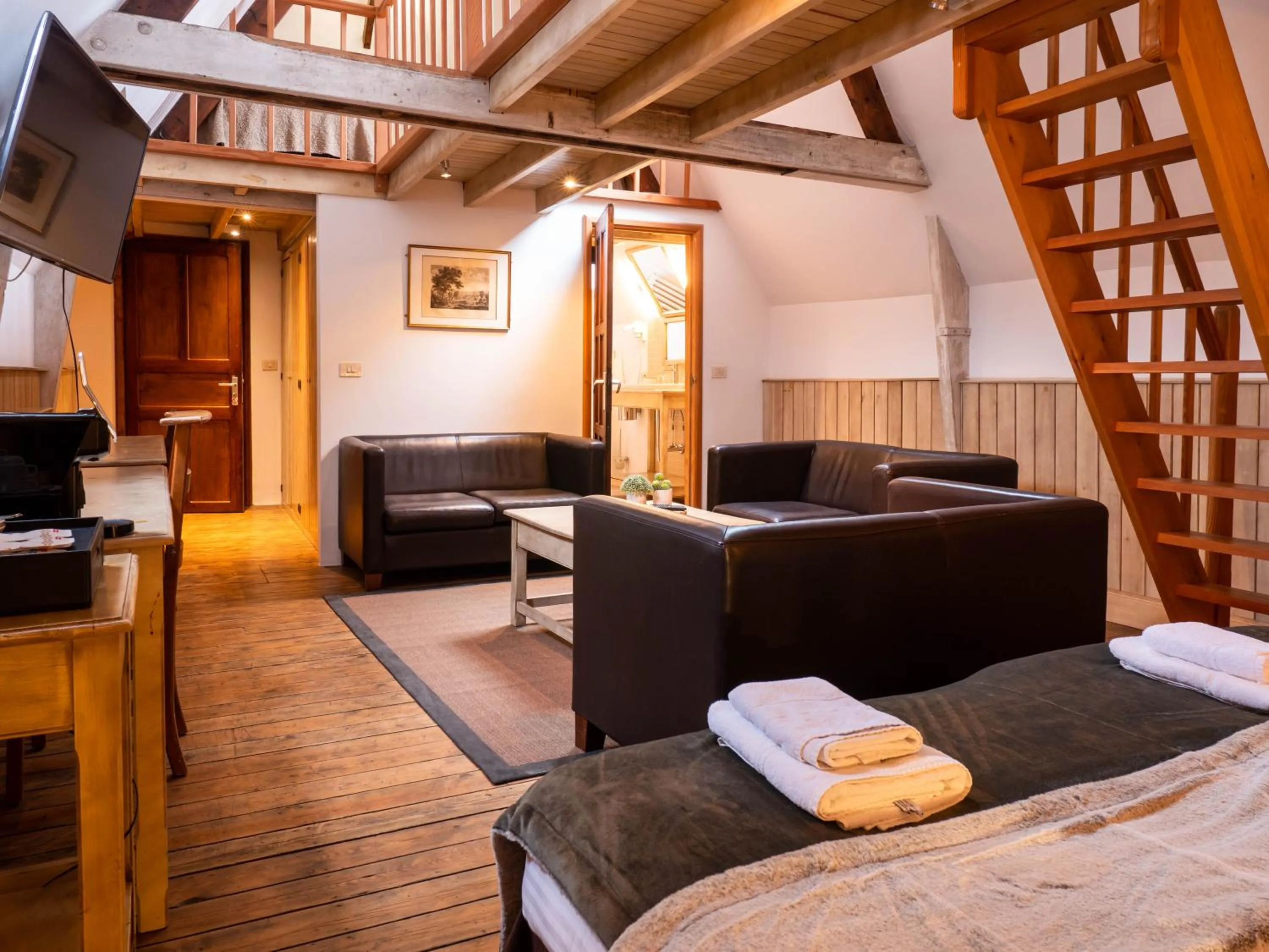 TV and multimedia, Bed in Hotel Monasterium PoortAckere Ghent