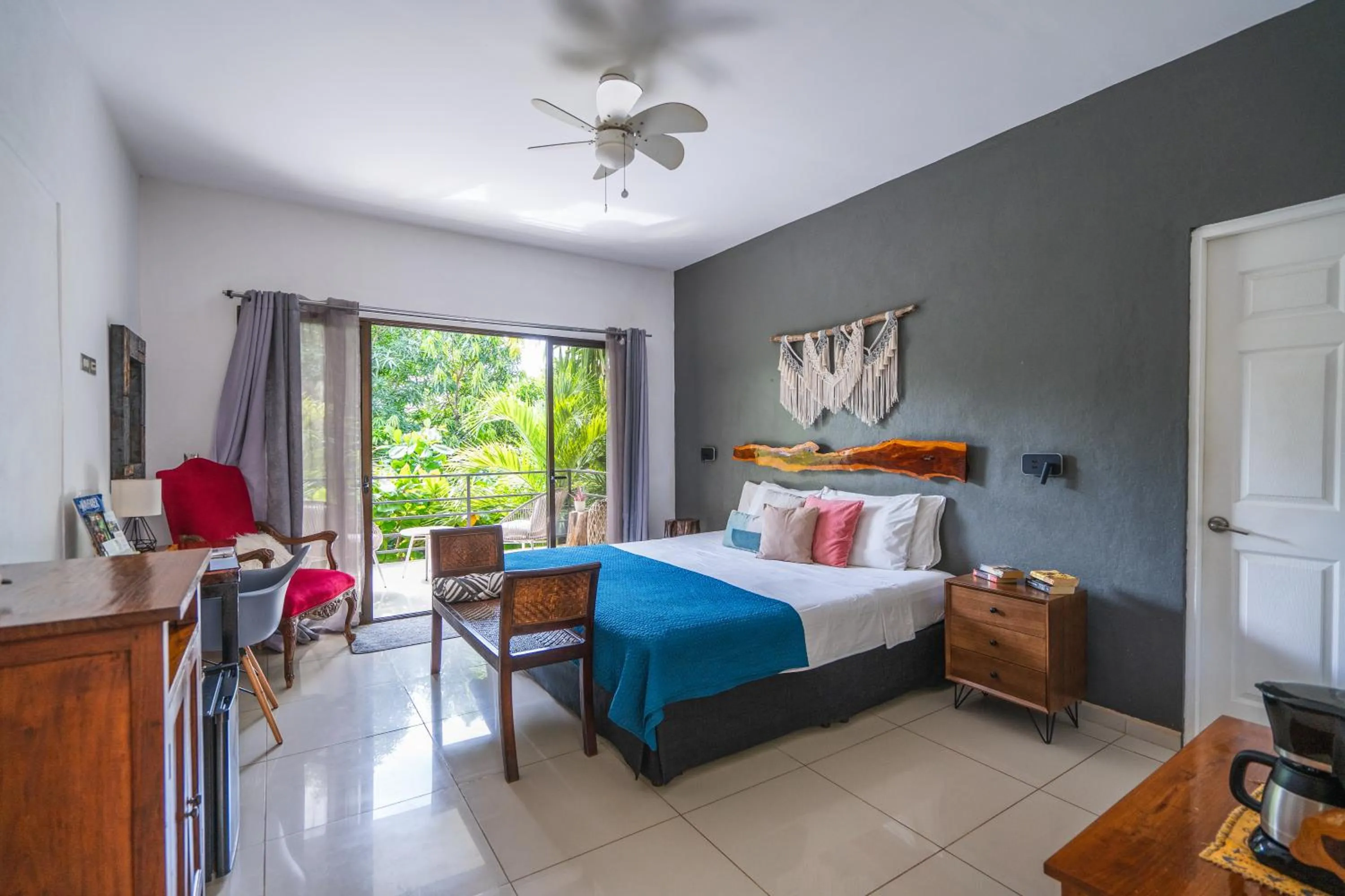 Bed in Tamarindo Sunshine