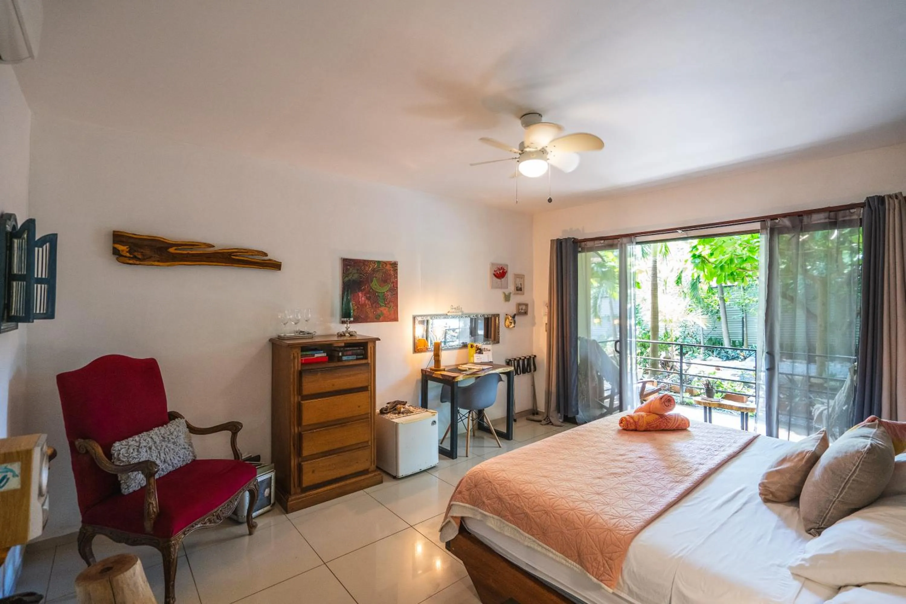 Bed in Tamarindo Sunshine