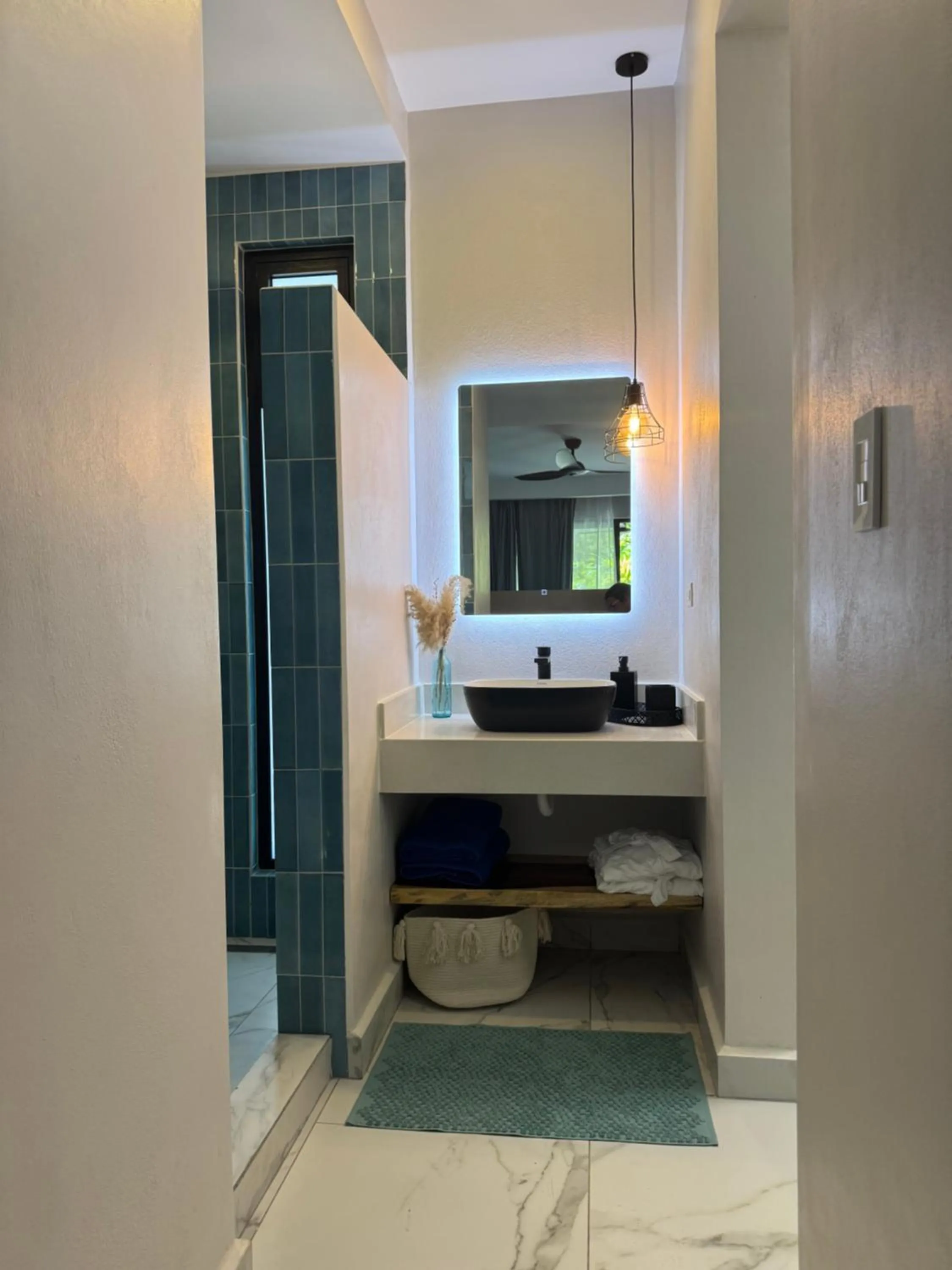 Bathroom in Tamarindo Sunshine