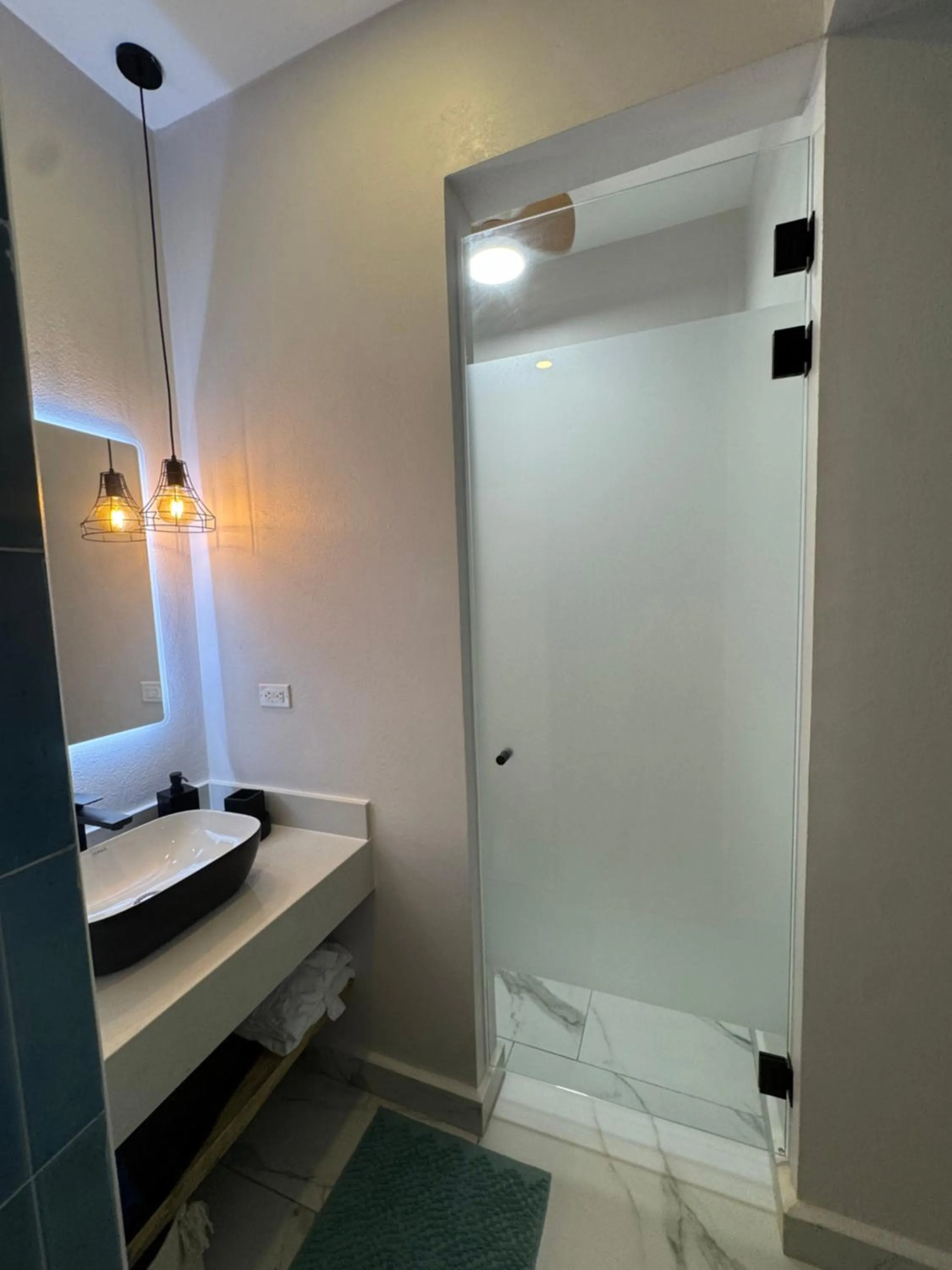 Bathroom in Tamarindo Sunshine