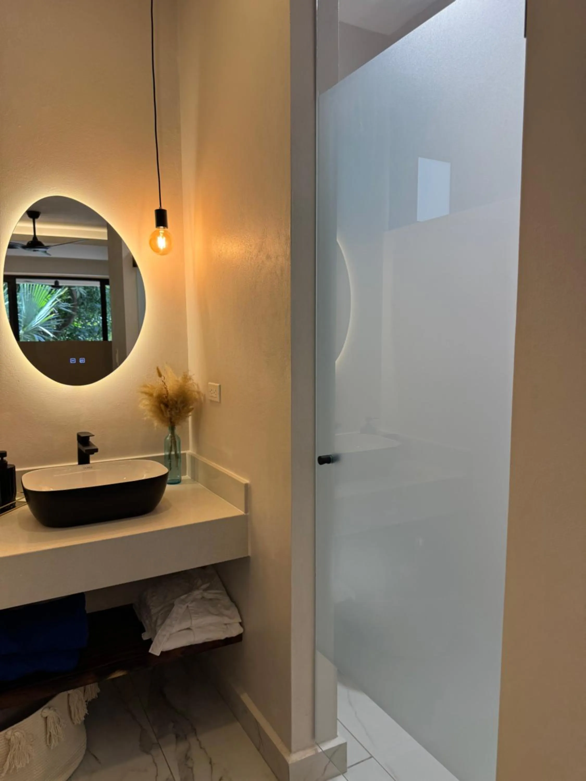 Bathroom in Tamarindo Sunshine