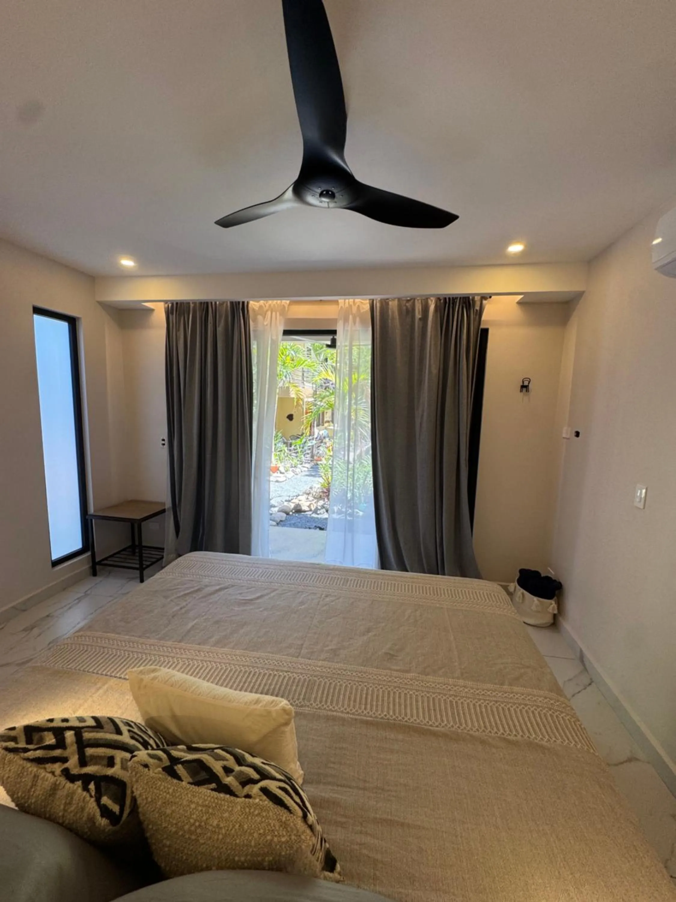 Bed in Tamarindo Sunshine