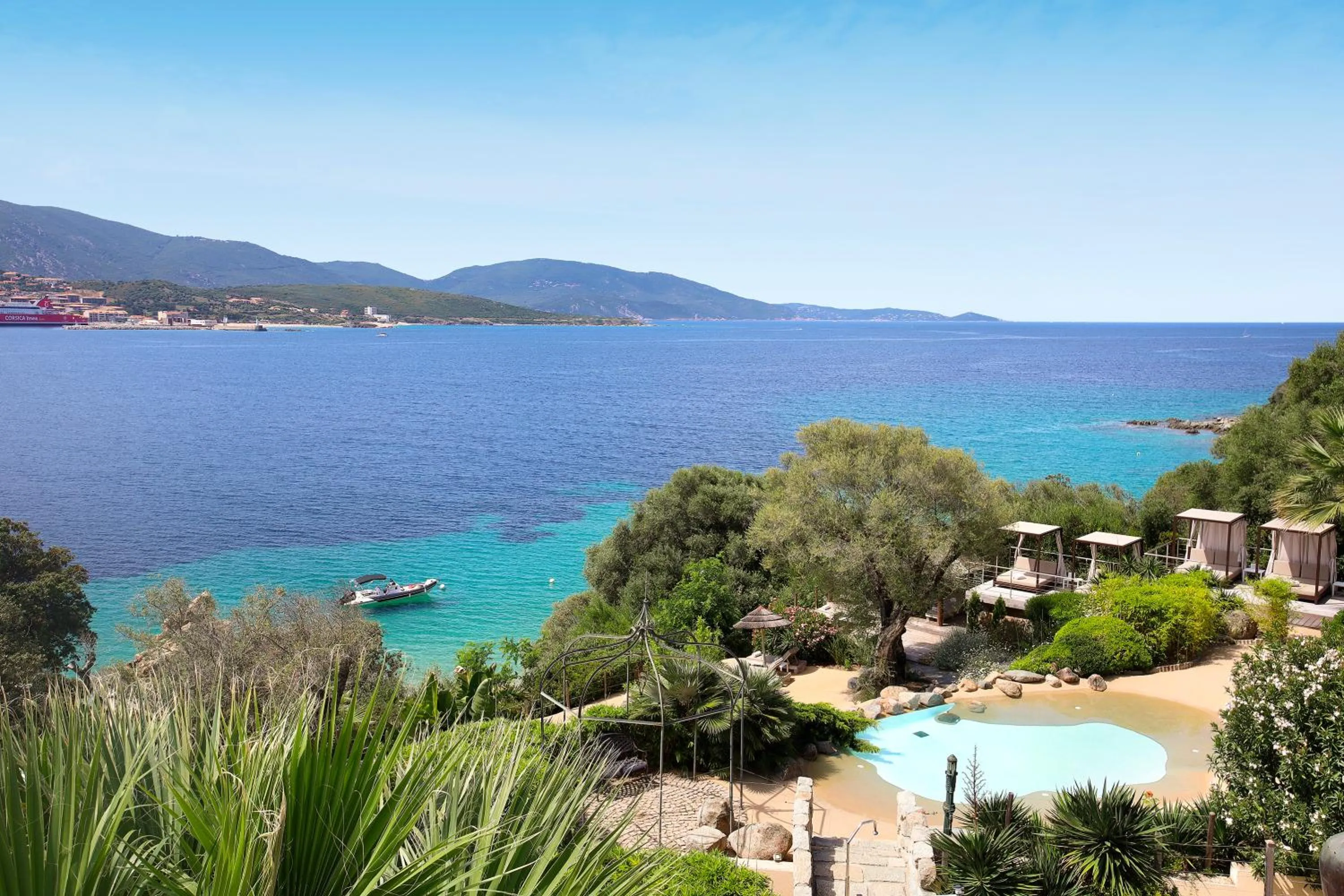 Swimming pool in Hôtel Marinca & Spa