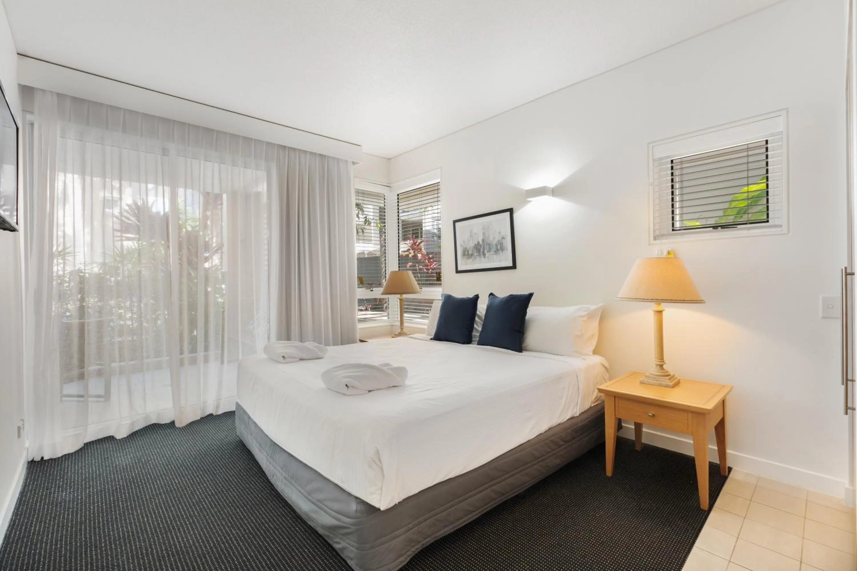 Bed in Laguna on Hastings