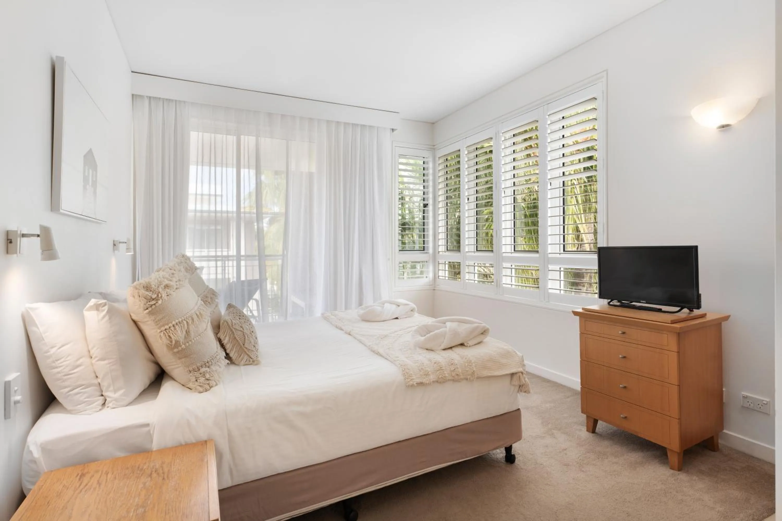 Bedroom, Bed in Laguna on Hastings