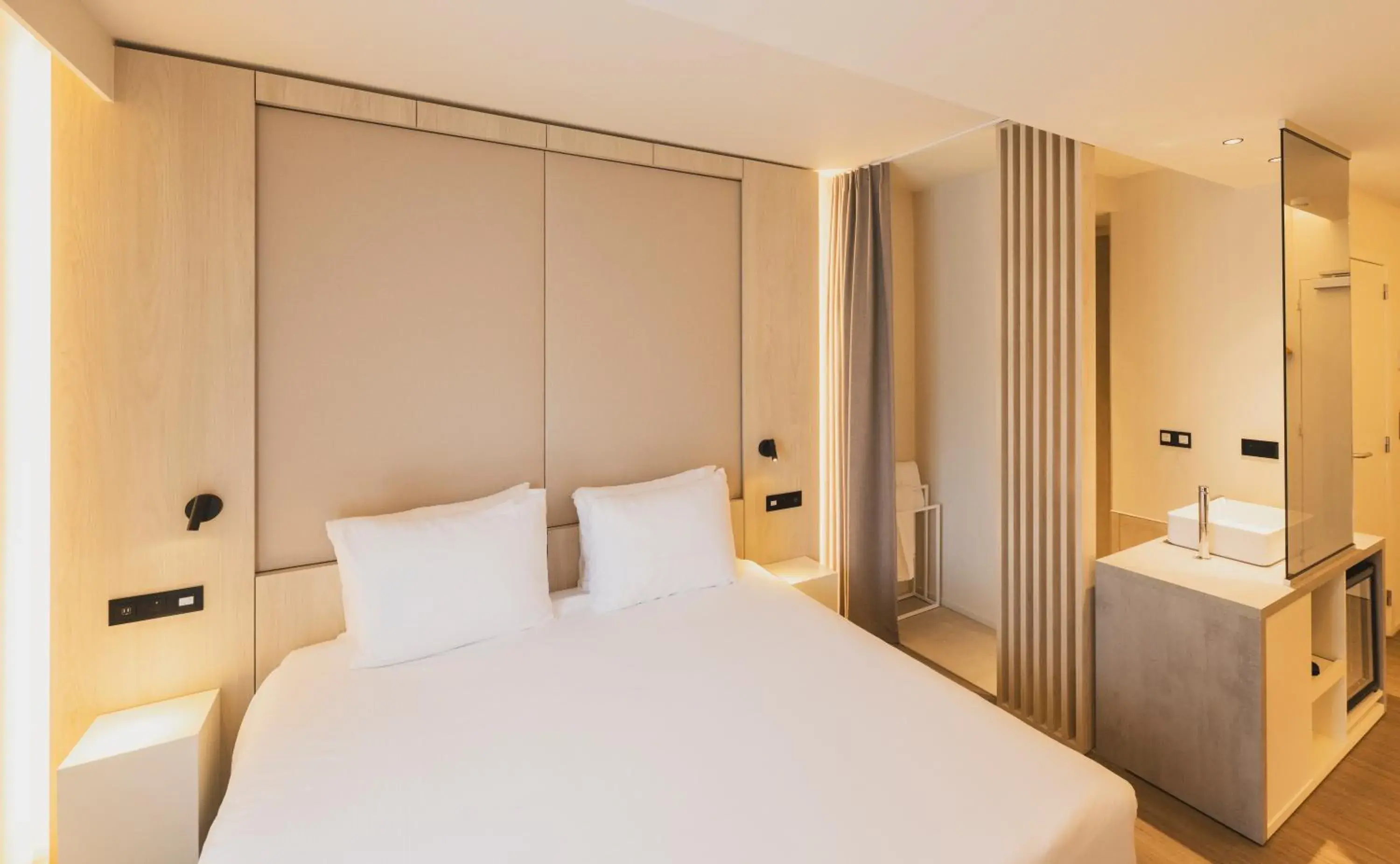 Comfort Double with Garden View in Begijnhof Hotel Comfort Double with Garden View in Begijnhof Hotel