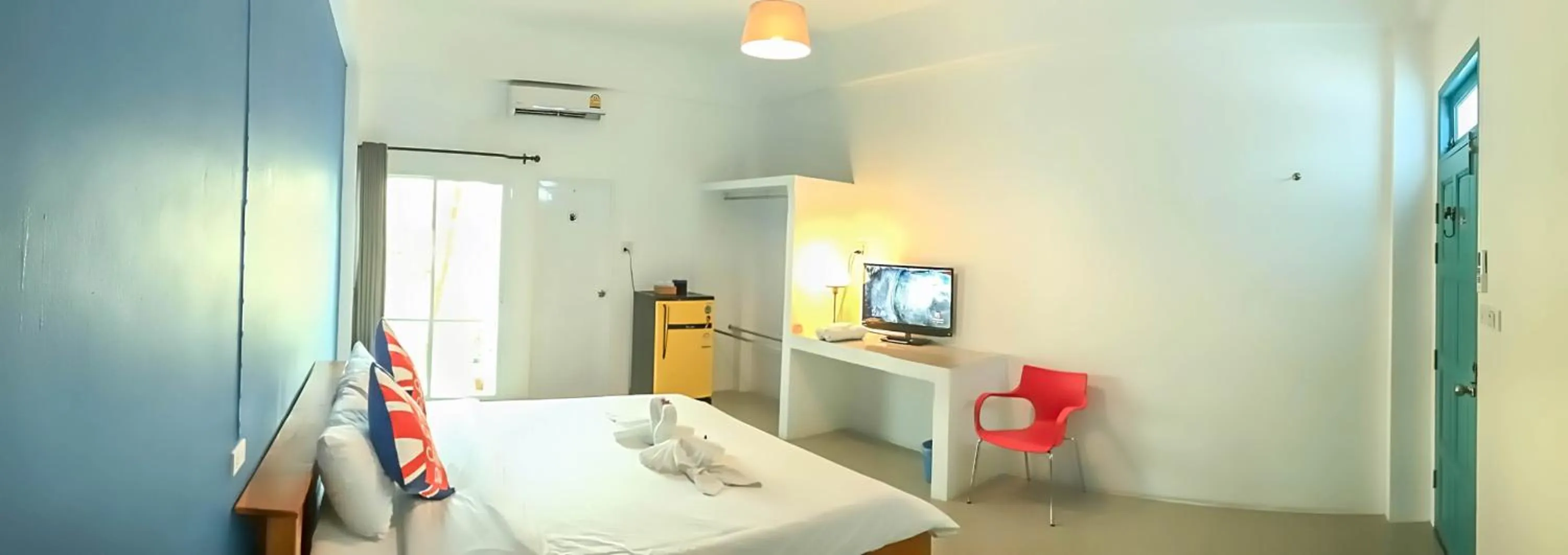 TV and multimedia, Bed in Baanlugchange Hotel โรงแรมบ้านลูกช้าง