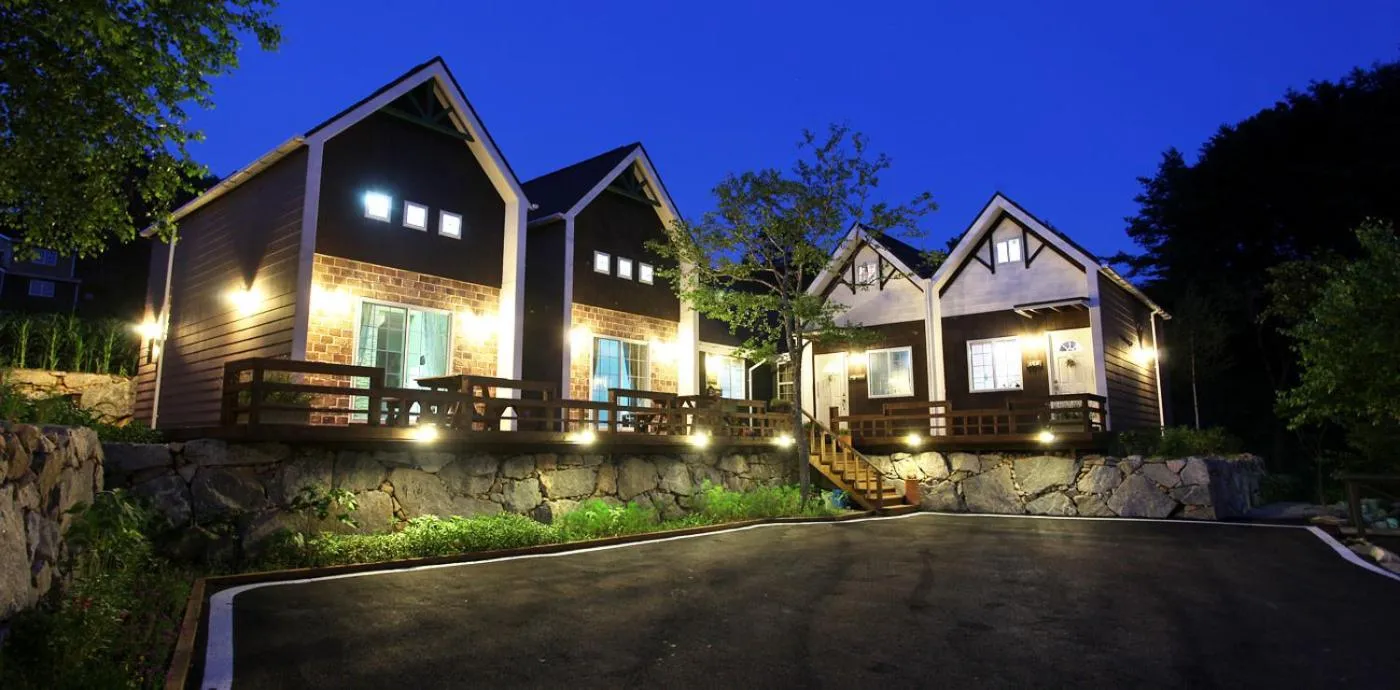 Facade/entrance in Soop and Soop Pension