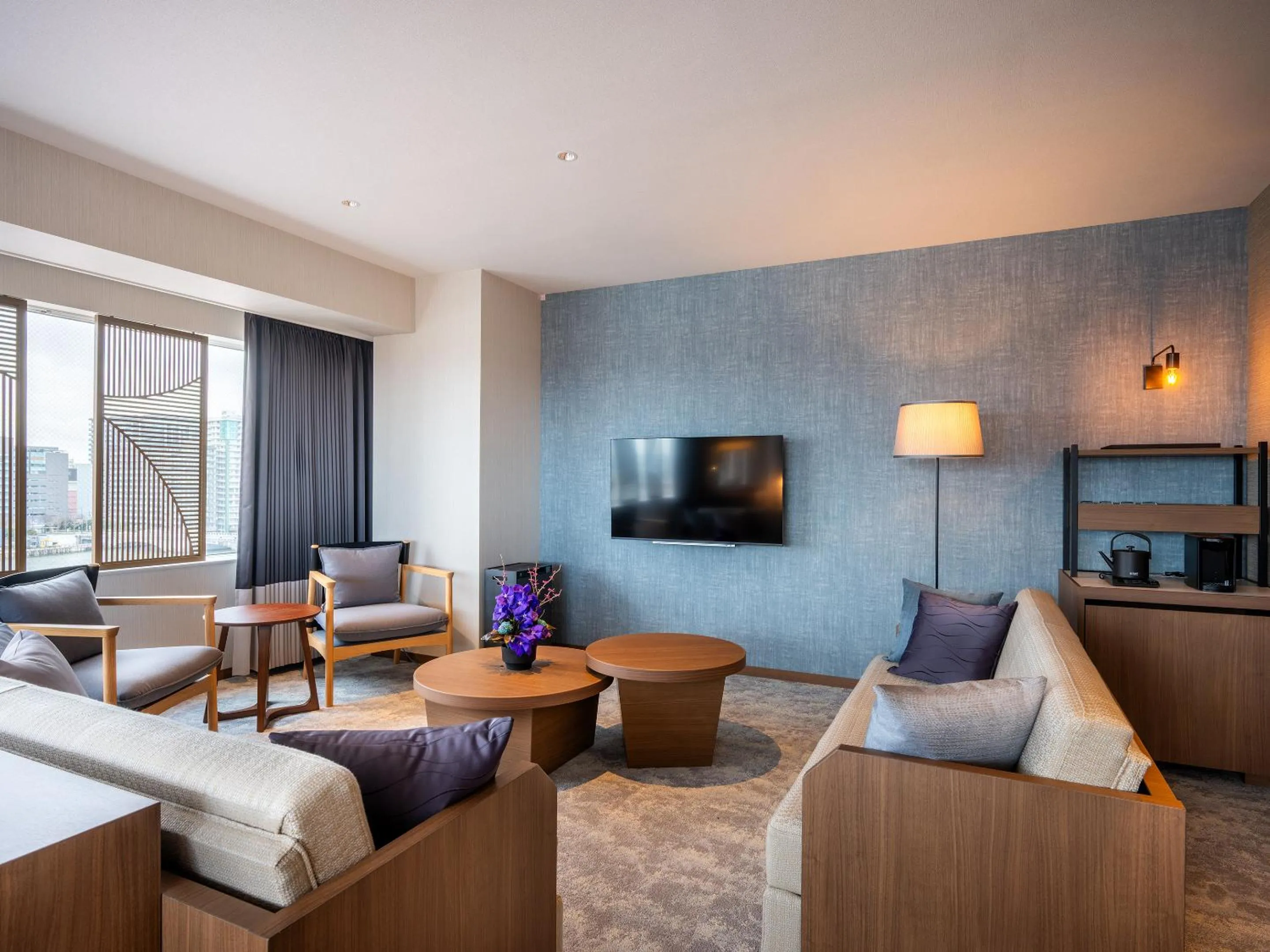 Living room, Bed in Niigata Grand Hotel