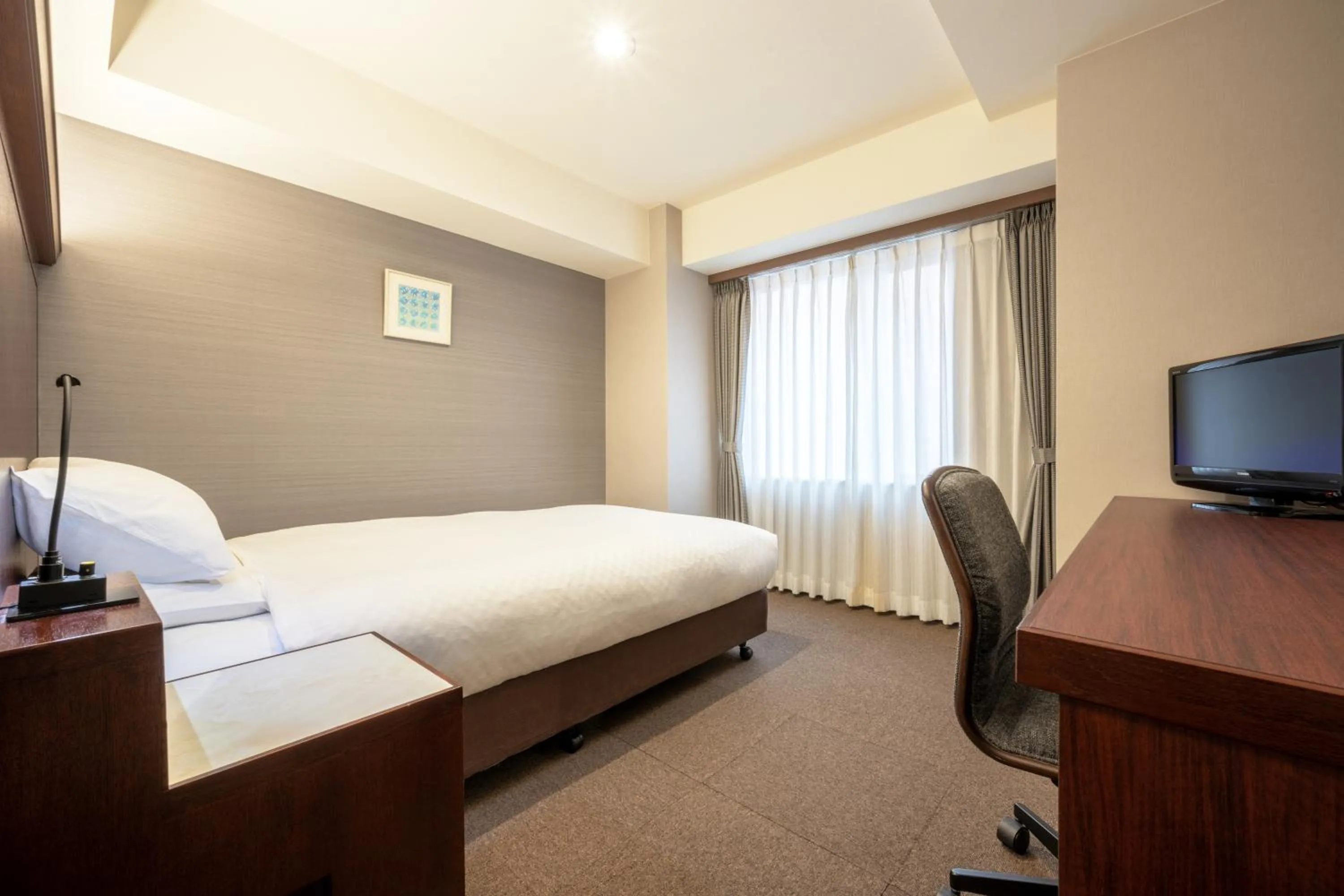 Photo of the whole room, Bed in Niigata Grand Hotel