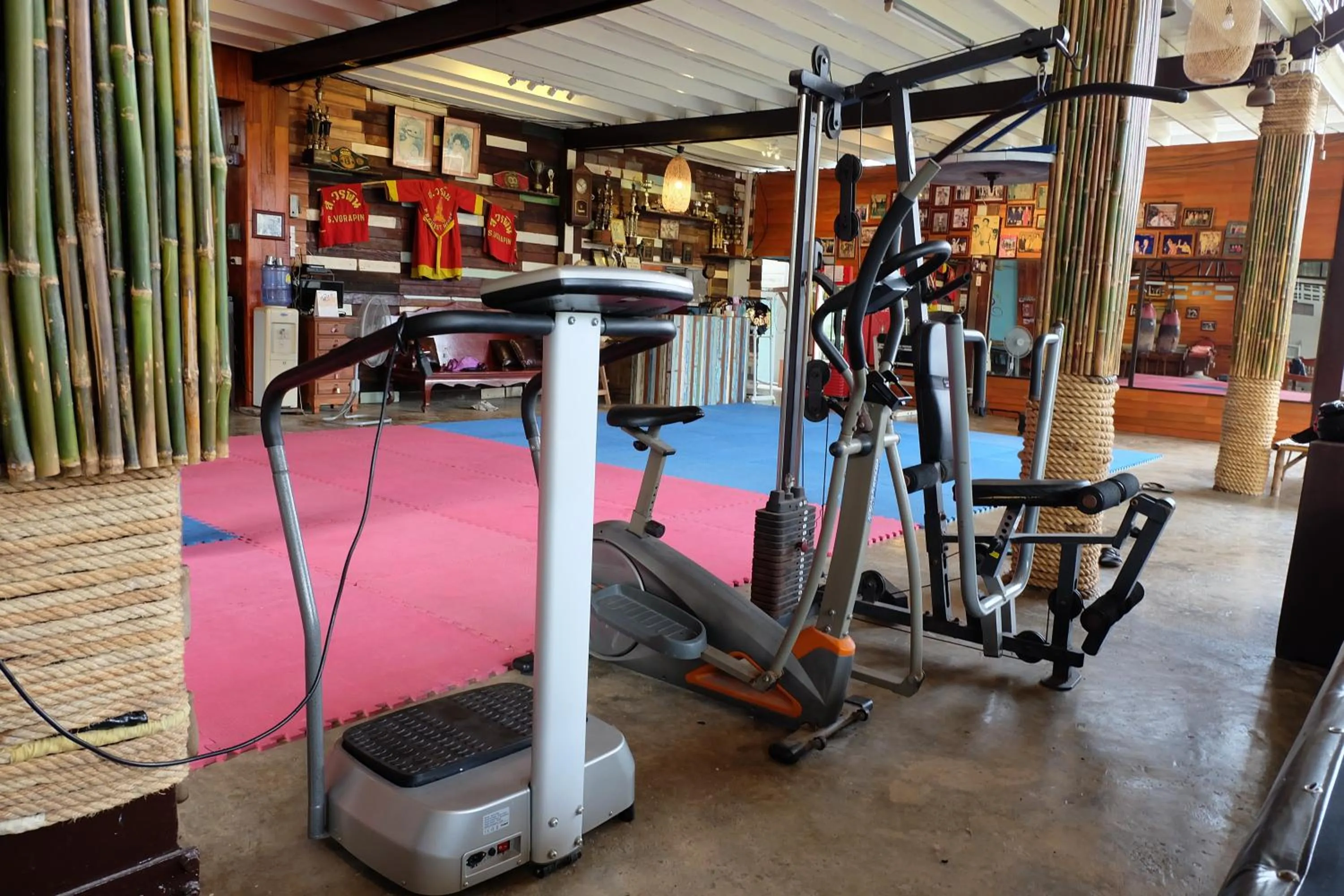 Fitness centre/facilities in Sor Vorapin Muay Thai Home