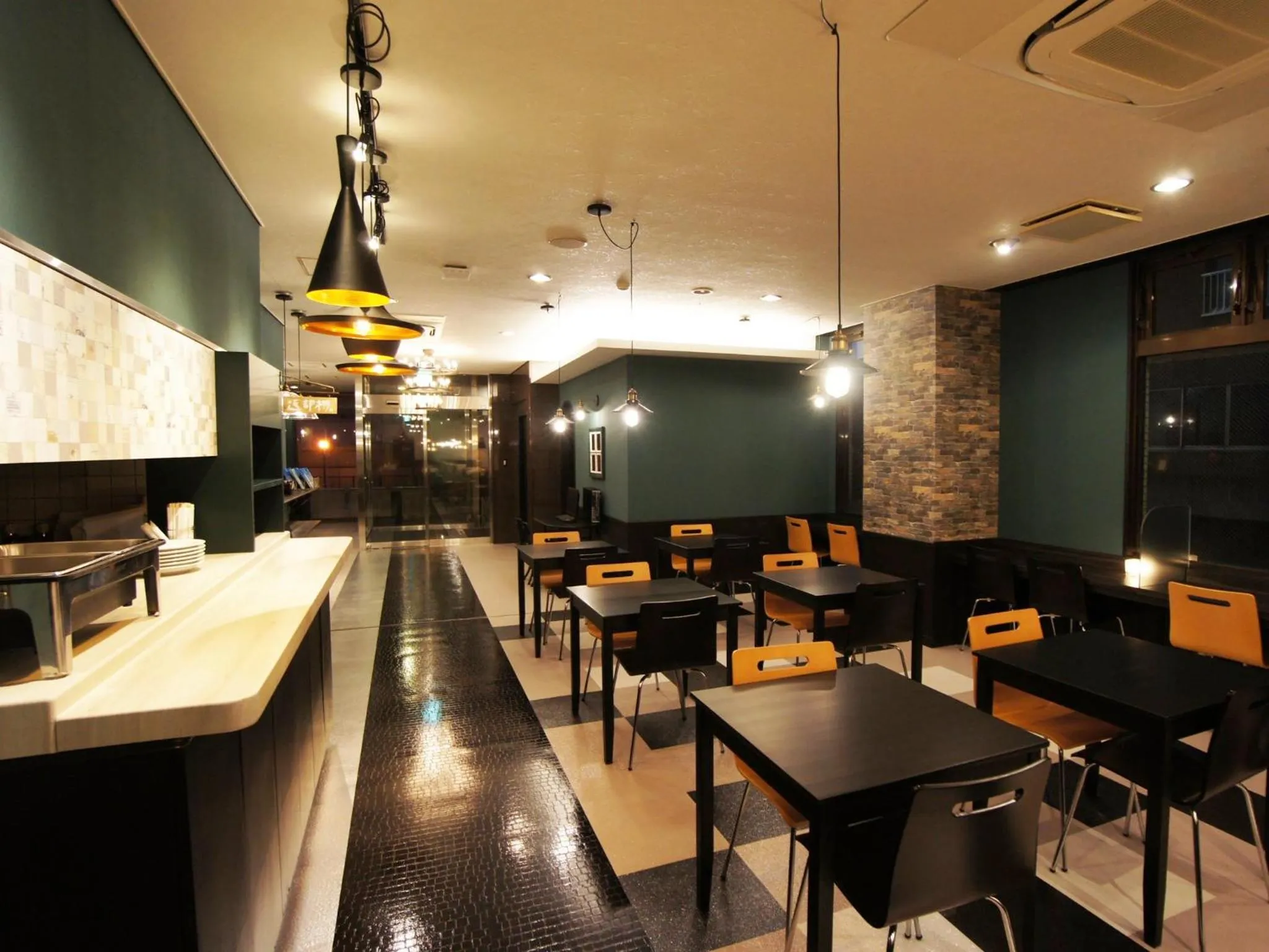Restaurant/places to eat in Hotel AreaOne Nobeoka