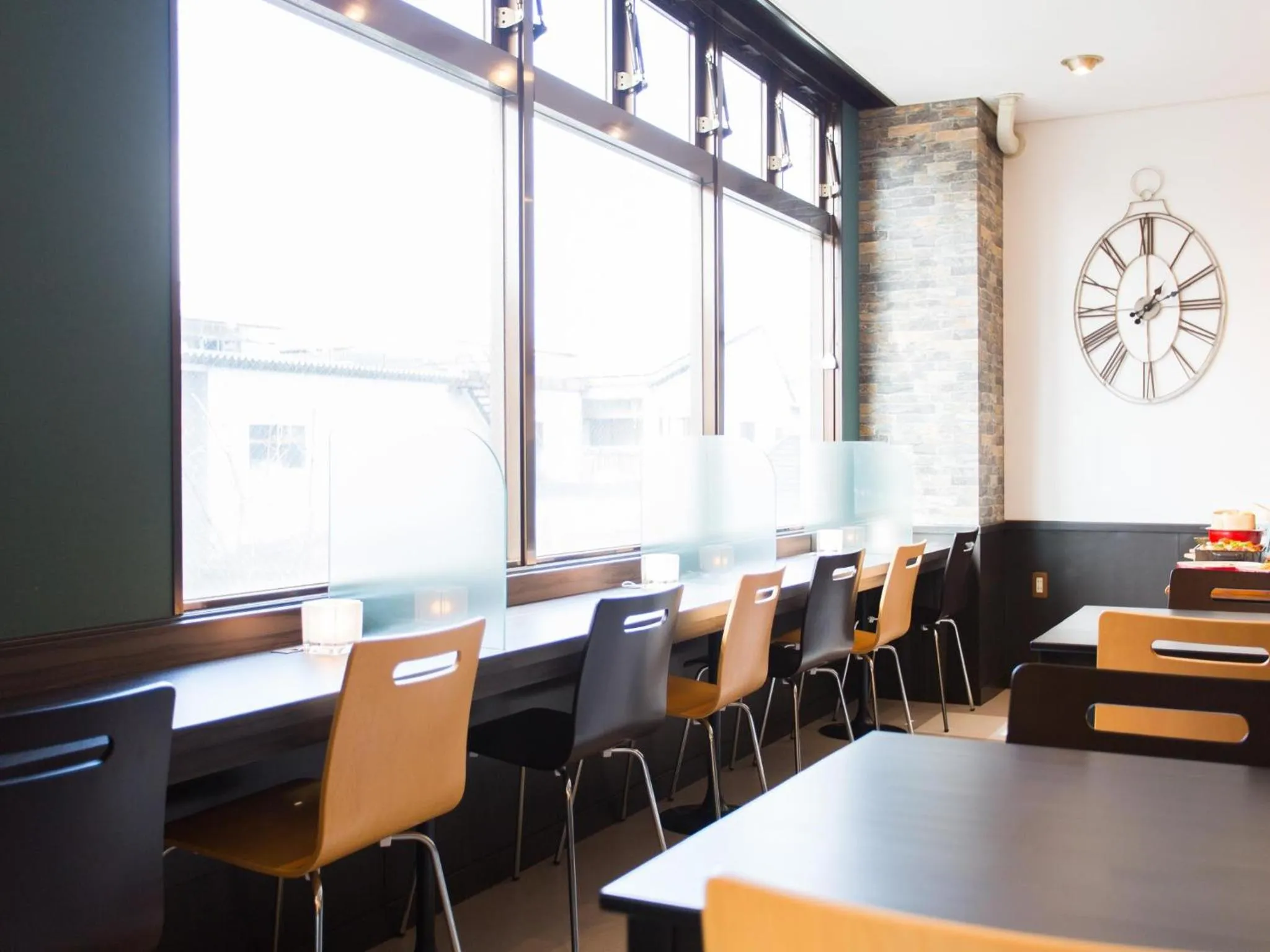 Restaurant/places to eat in Hotel AreaOne Nobeoka