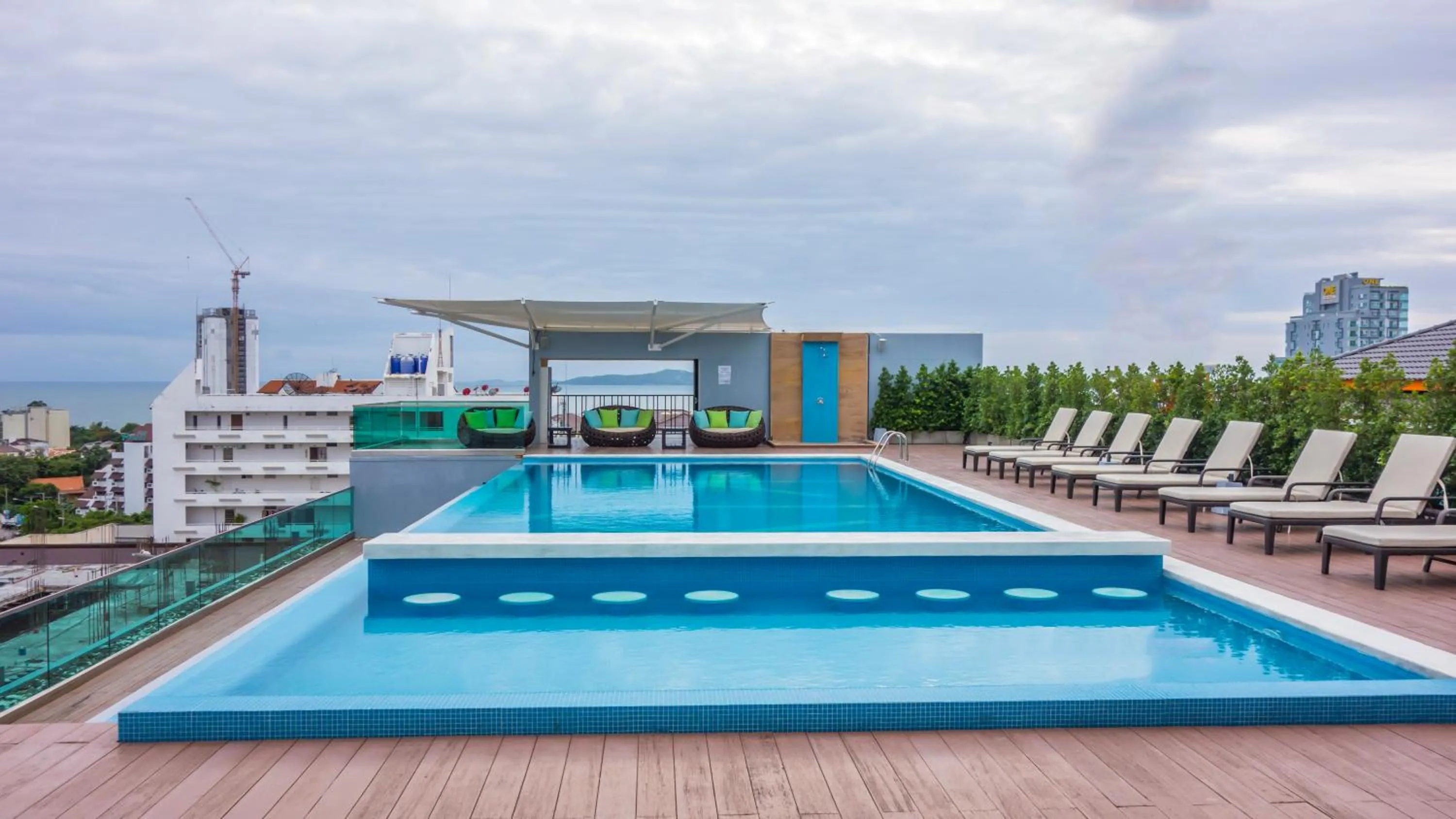 Swimming pool in Unique Regency Pattaya