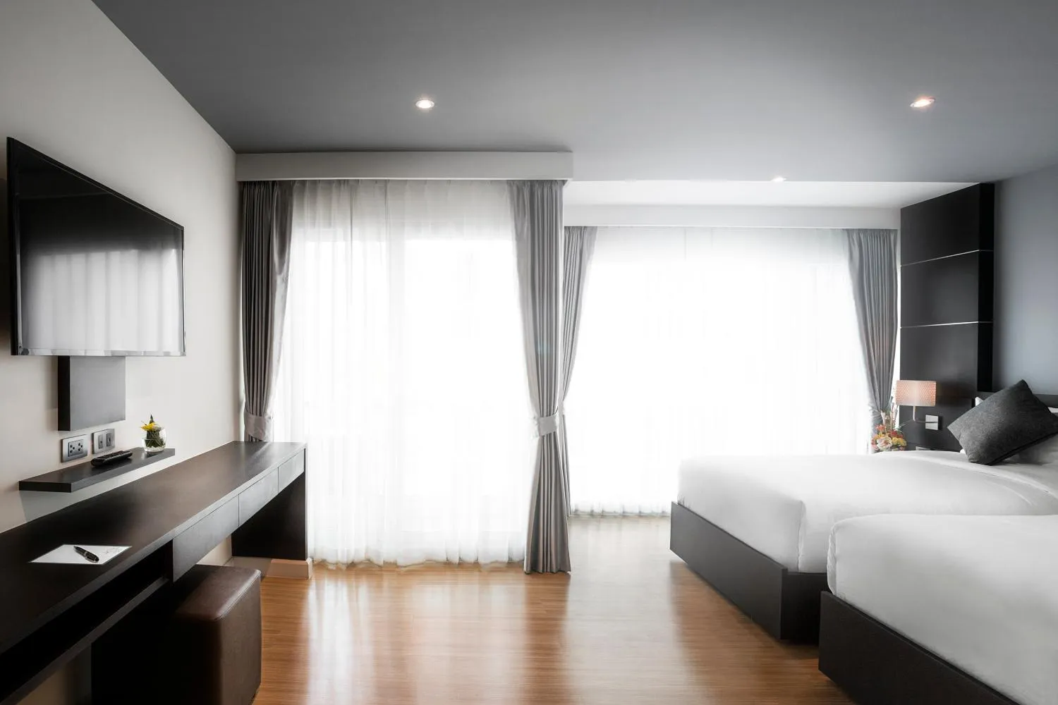 Bedroom, Bed in Unique Regency Pattaya