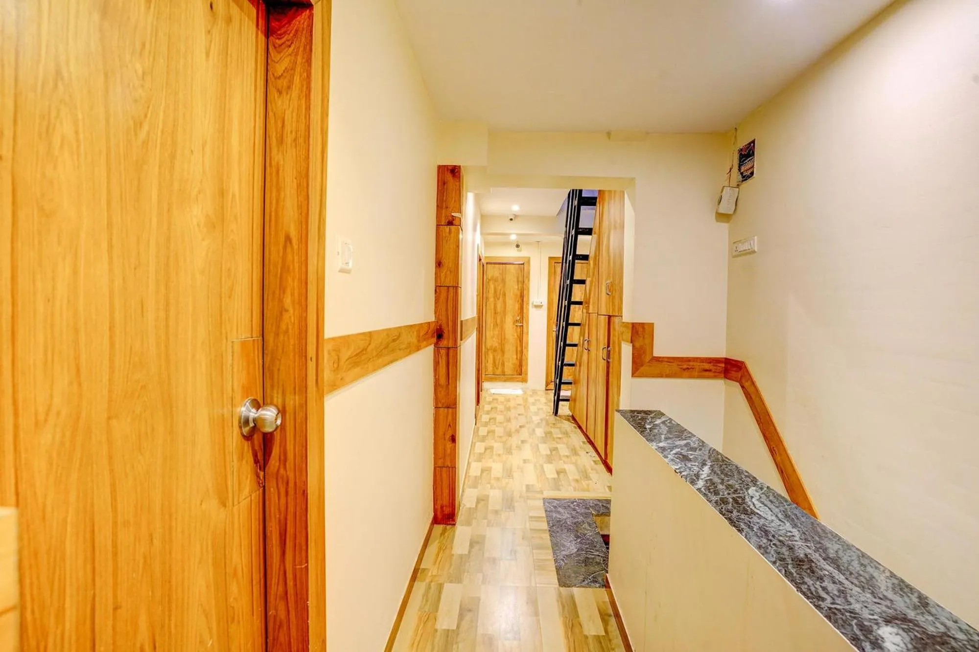 Lobby or reception in FabHotel Indore Palace