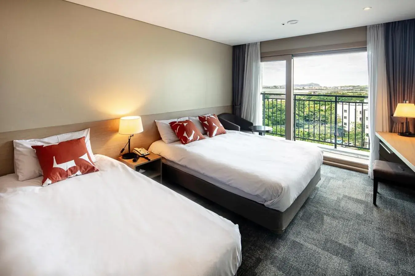 Deluxe Twin Room in The Best Jeju Seongsan Deluxe Twin Room in The Best Jeju Seongsan