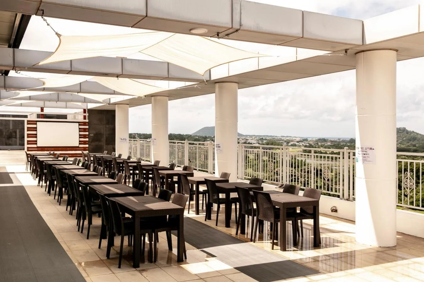 Swimming pool in The Best Jeju Seongsan