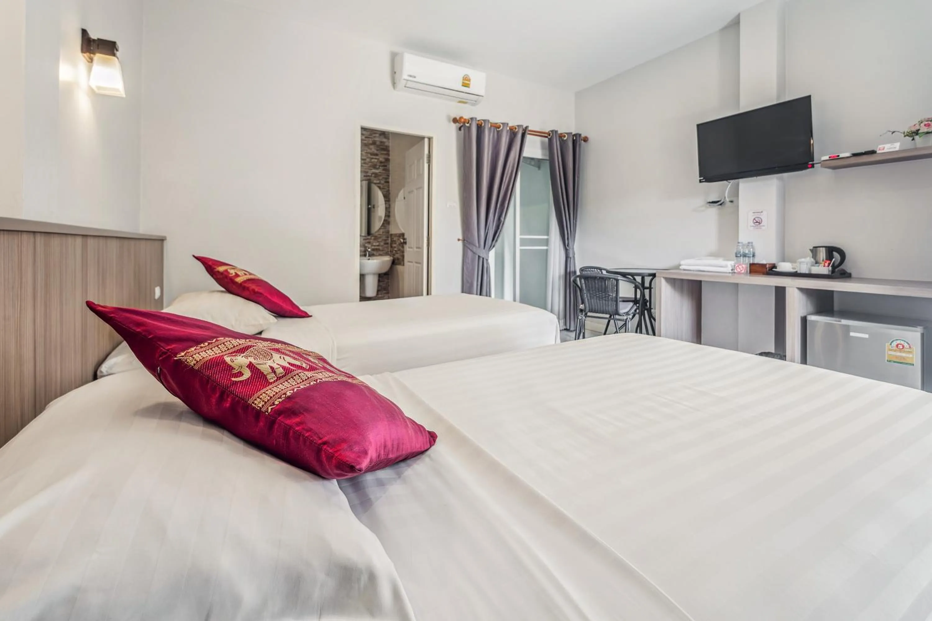 Bed in Winrisa Place