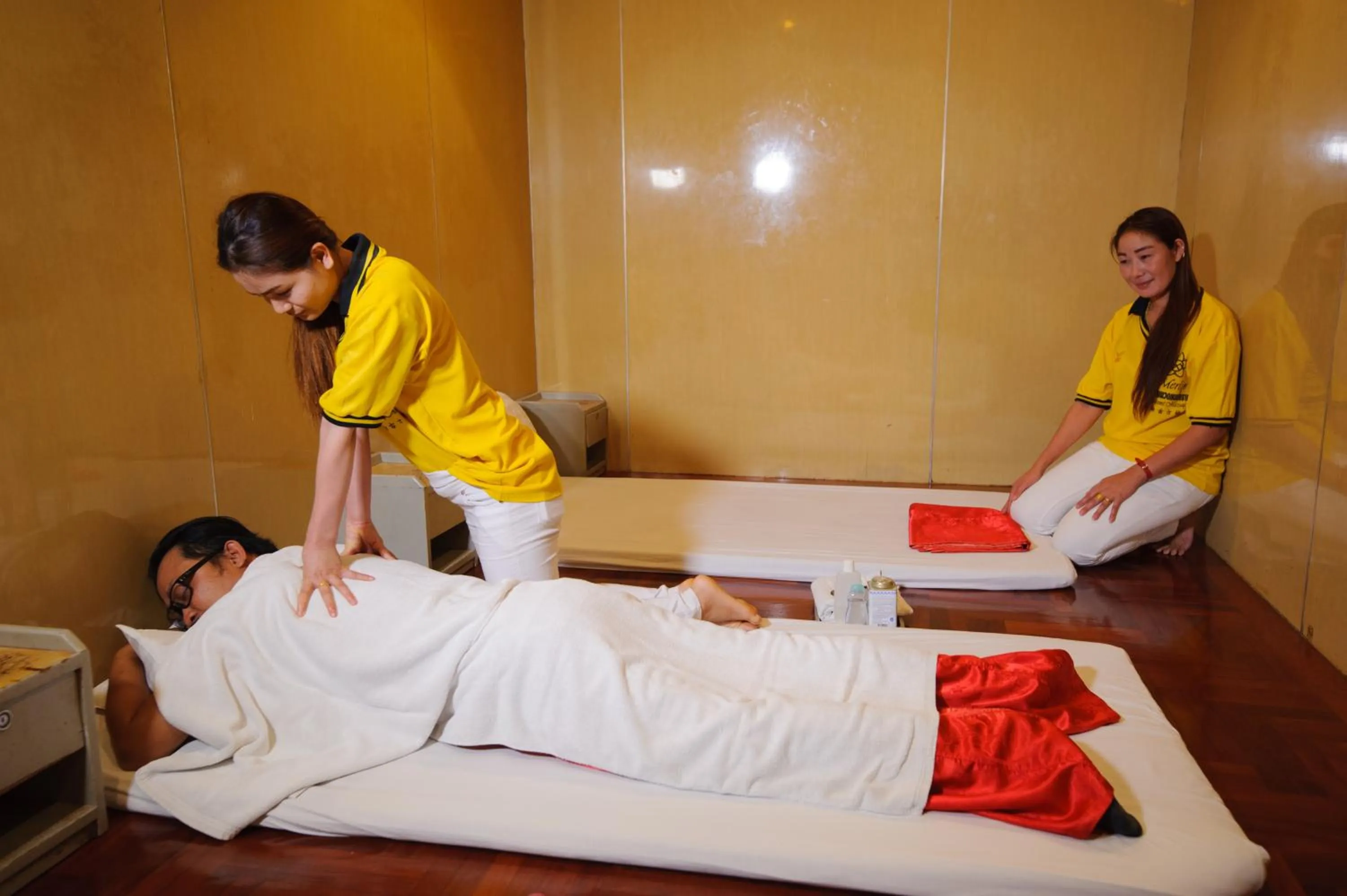 Massage in Betong Merlin Hotel