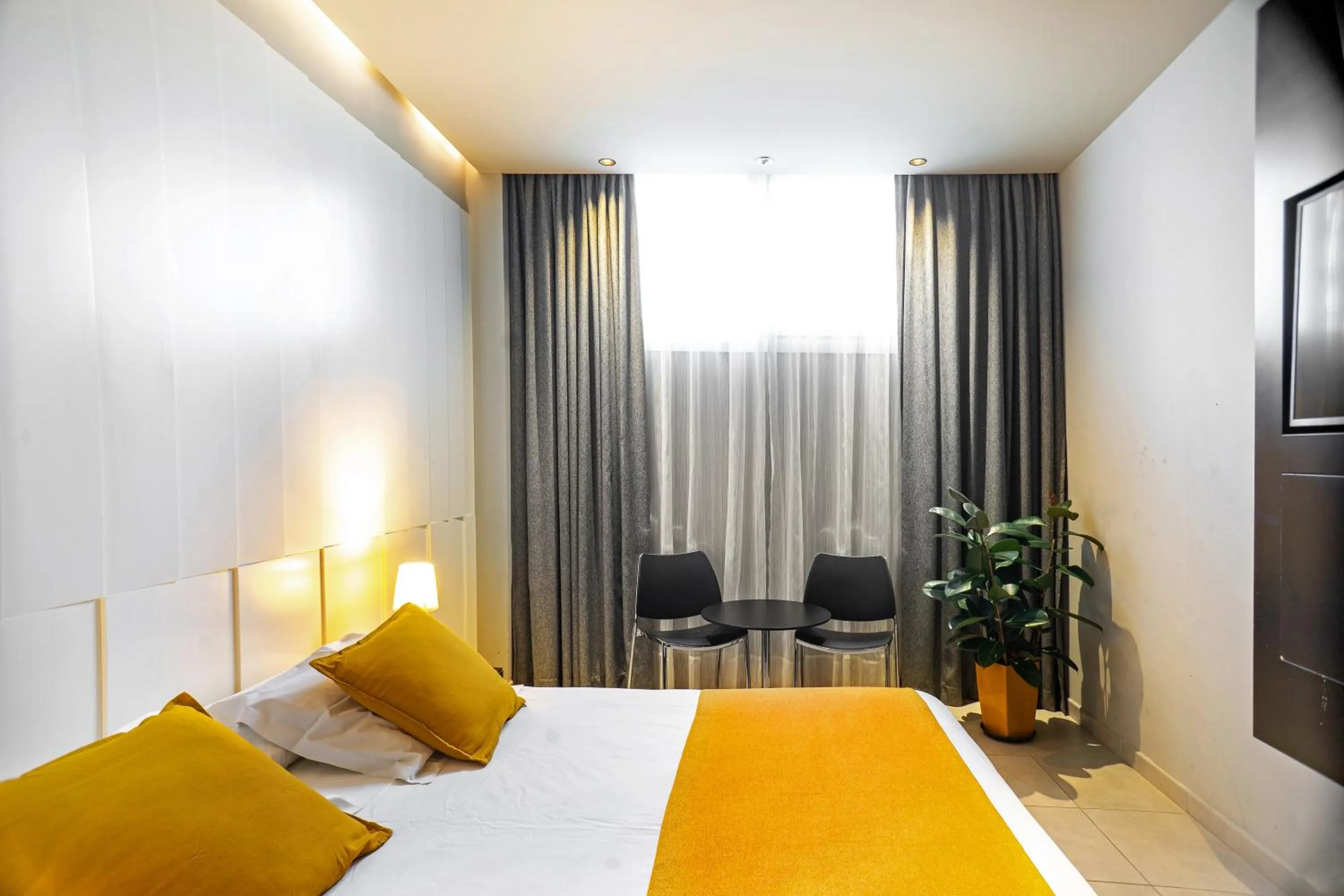 Bedroom, Bed in Costa del Sol Torremolinos Hotel