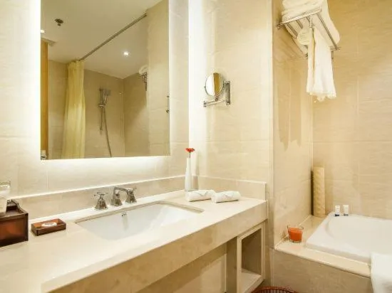 Toilet in Ariva Tianjin Zhongbei Hotel & Serviced Apartment