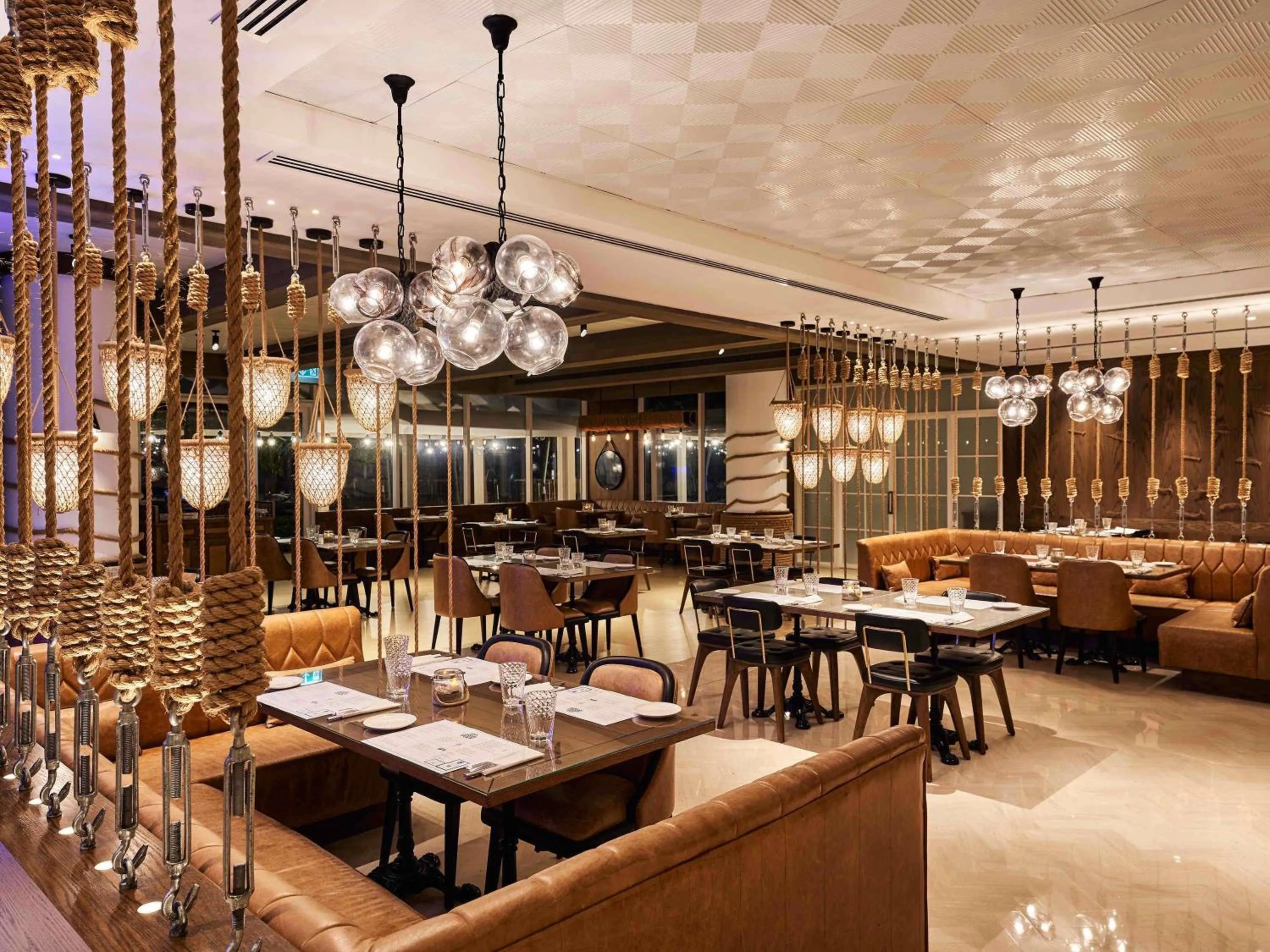 Restaurant/places to eat in Fairmont Fujairah Beach Resort