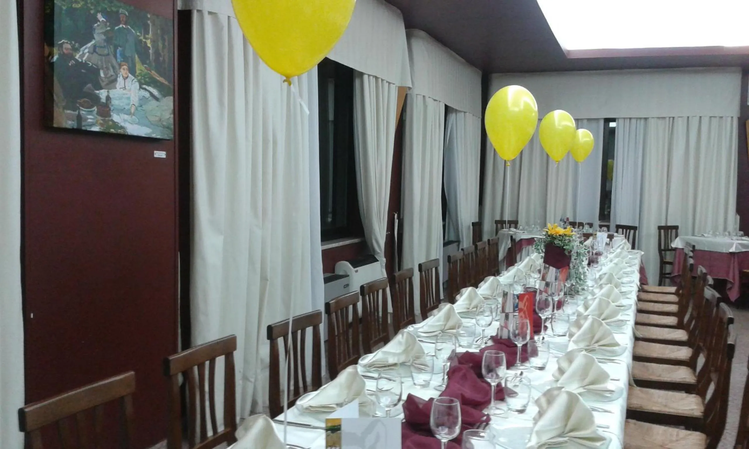 Communal lounge/ TV room in Hotel Likos